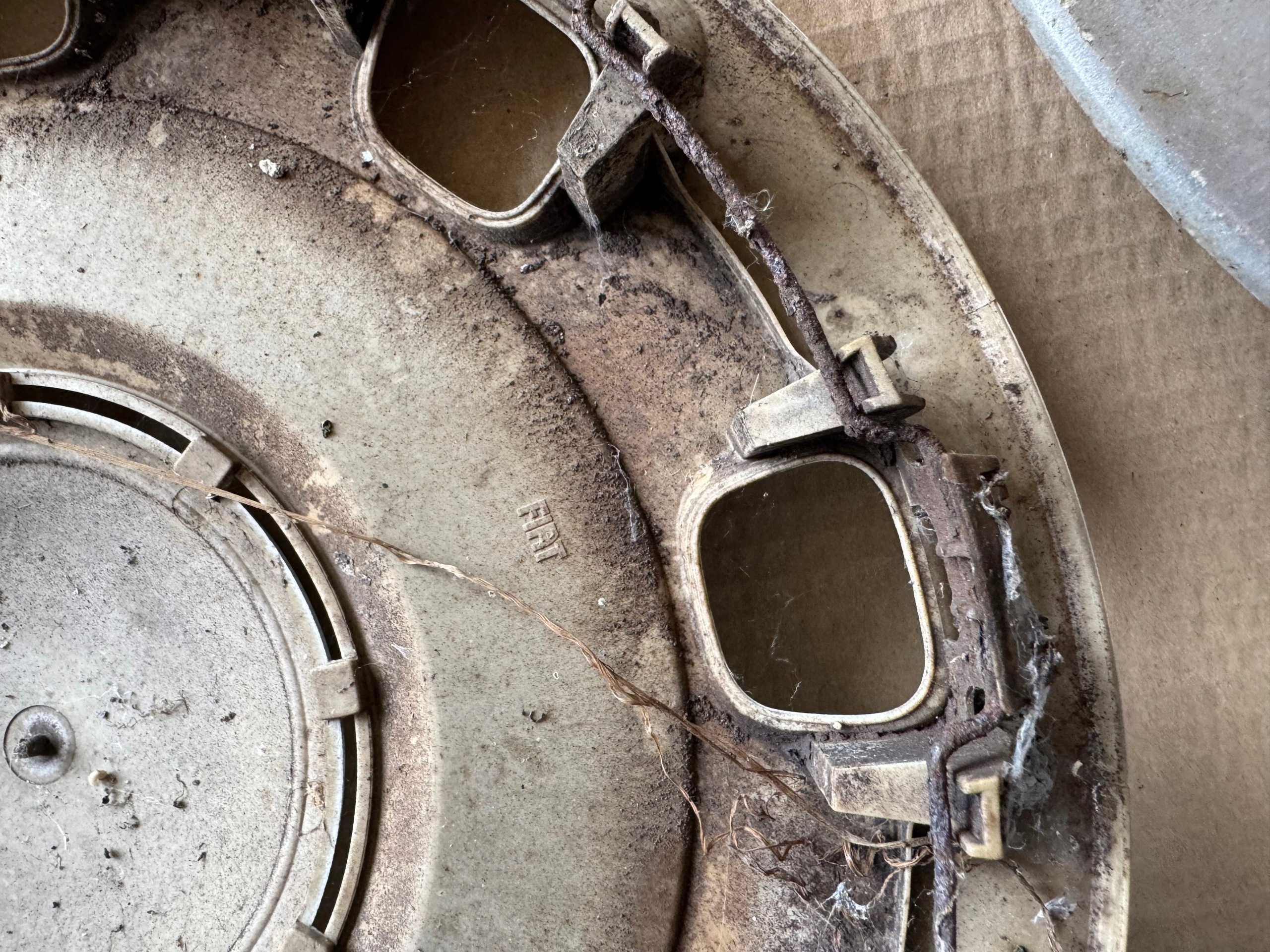 FIAT 500 ORGINAL couvre/cache pour disques 14" pièce