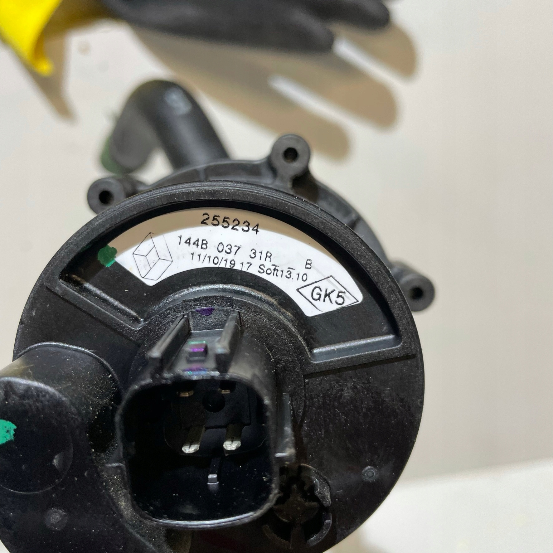 RENAULT ZOE II CRIJEVO VODE PRIJENOS PUMPA 144B03731R