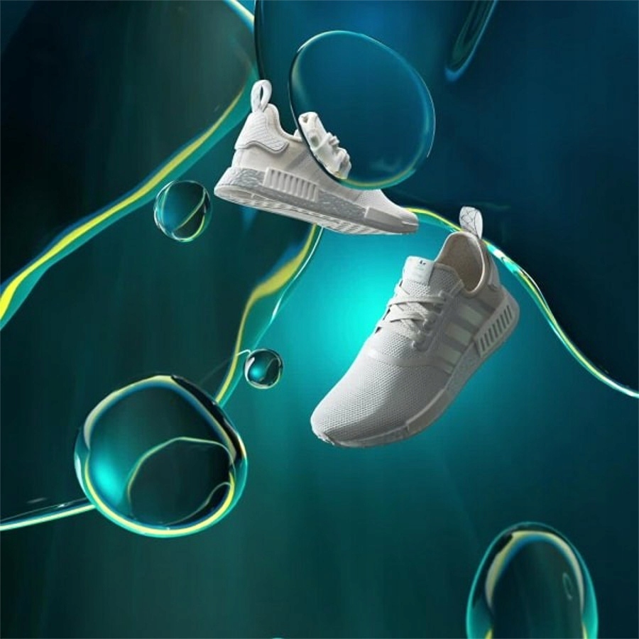 

Adidas Originals NMD_R1 Nomad Primeknit Boost