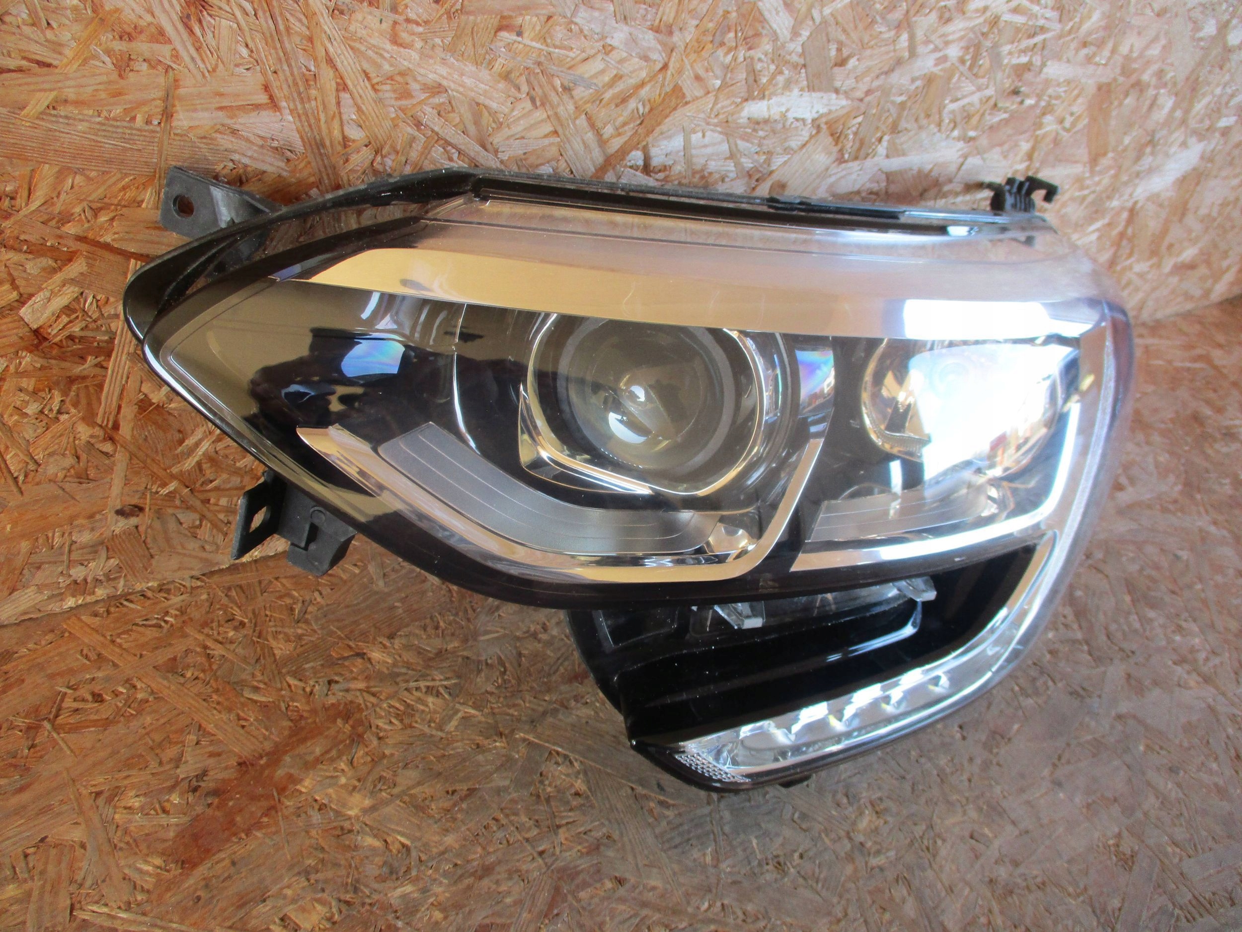 light front front left RENAULT MEGANE IV LED lens