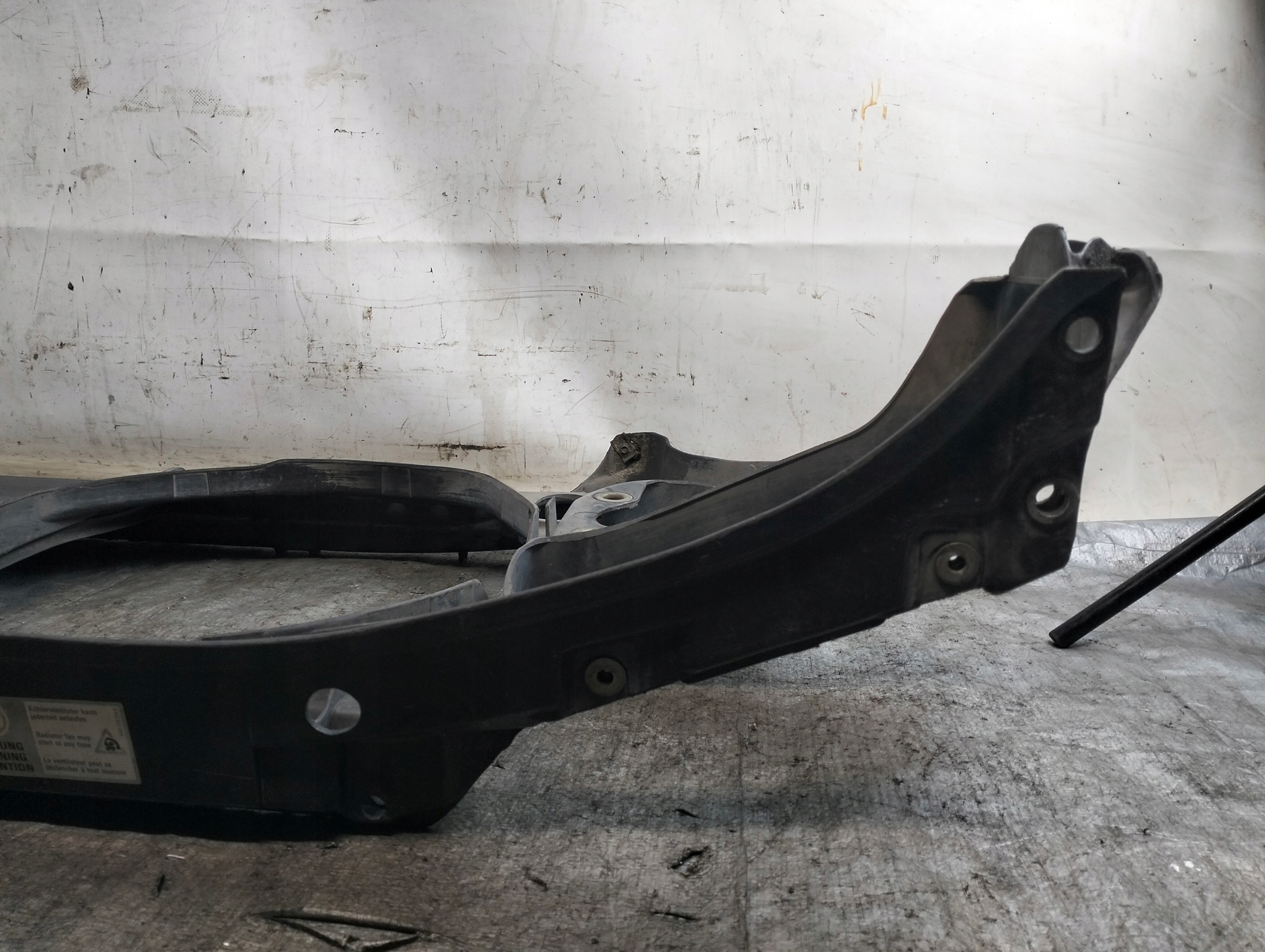 support panel for radiators pillar AUDI A4 B5 FL 01r 19.TDI OE 8D0805594A
