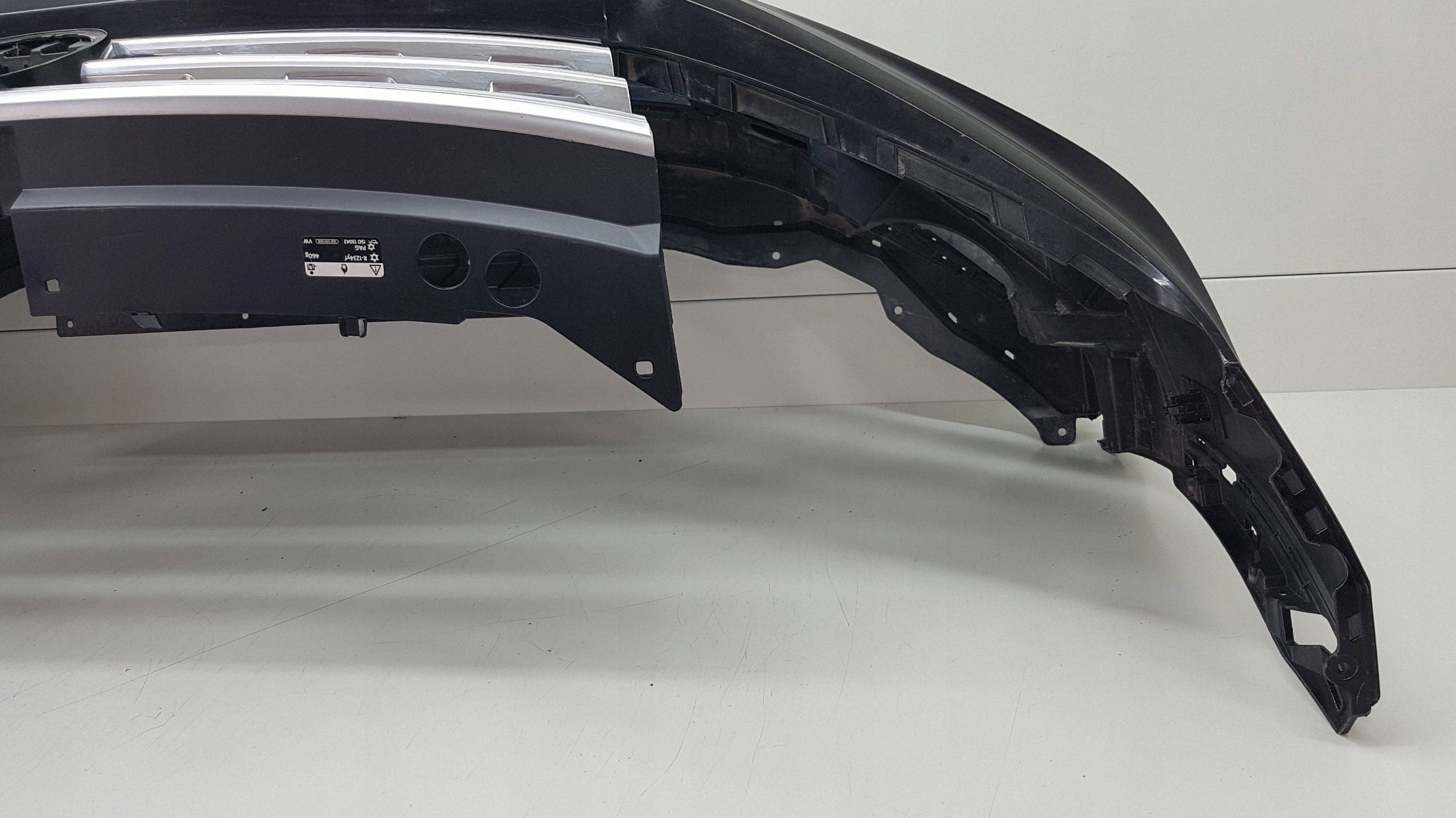 VW TIGUAN 2 II 5NA R-LINE 2017 - bumper front 5NA.807.221.B