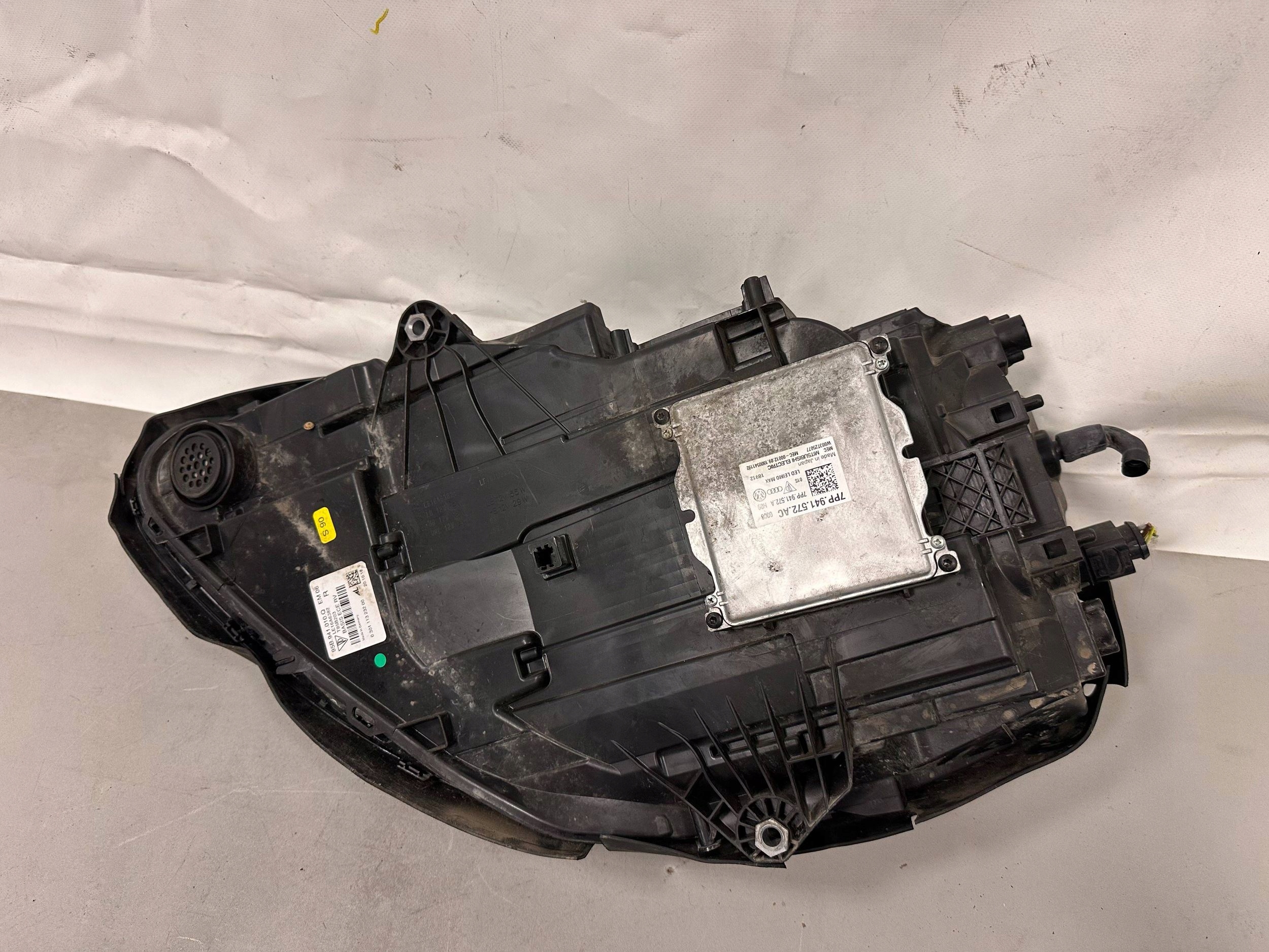 PORSCHE MACAN 95B LIFT light front right FULL LED 95B941010Q DEMONTAZ