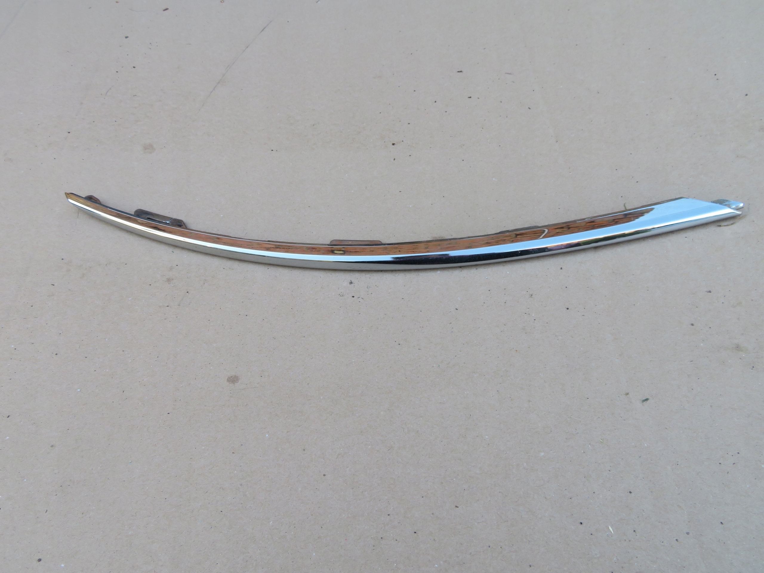 CITROEN C4 III LISTWA CHROM ZDERZAKA PRZÓD 9834741780 RH