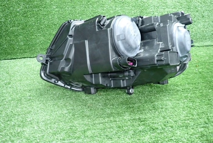 VW T5 10-15 reflektor right light right