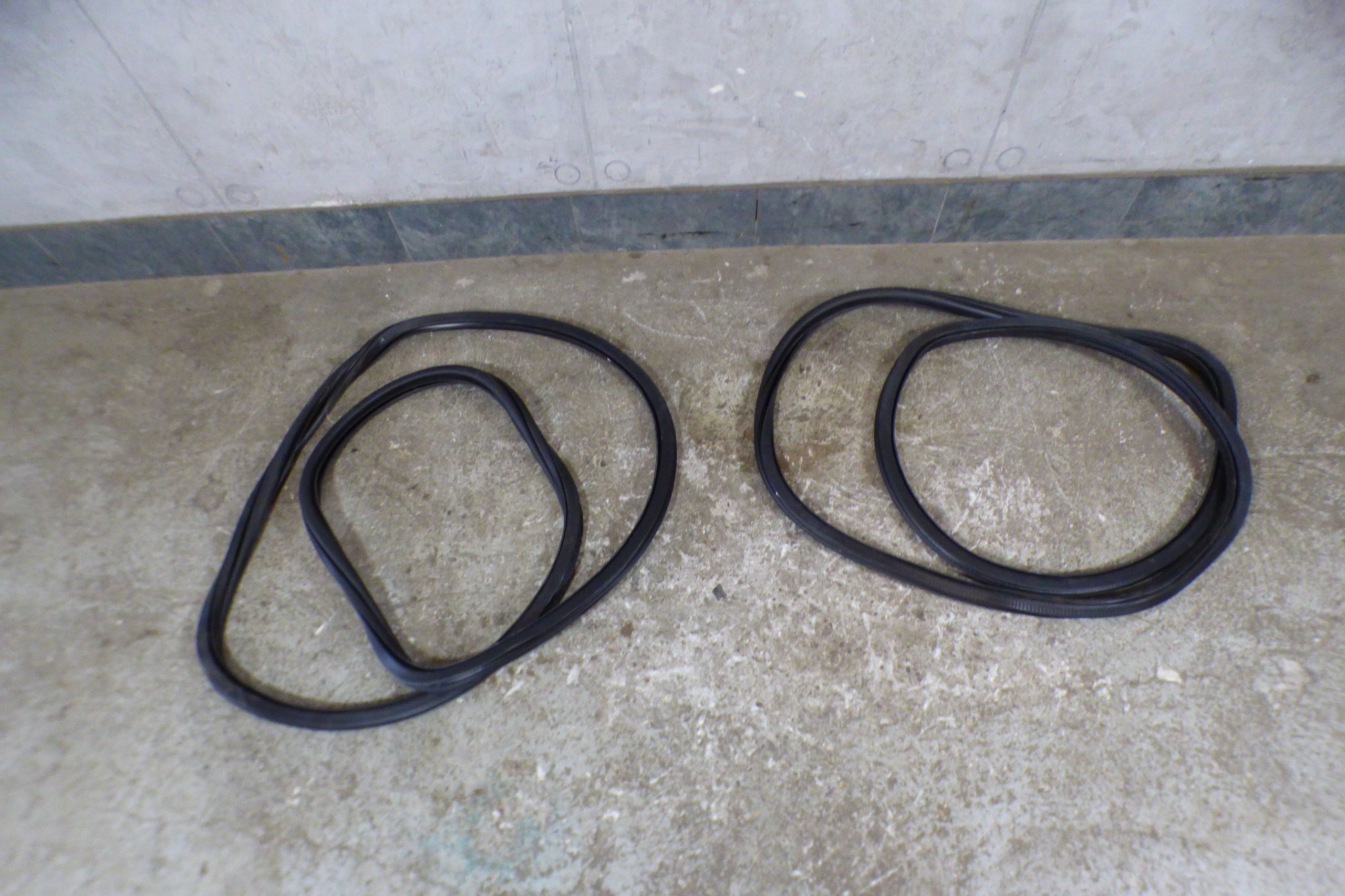 gasket door left right front 5C6867911F 5C6867912F VW JETTA 6 VI 5C