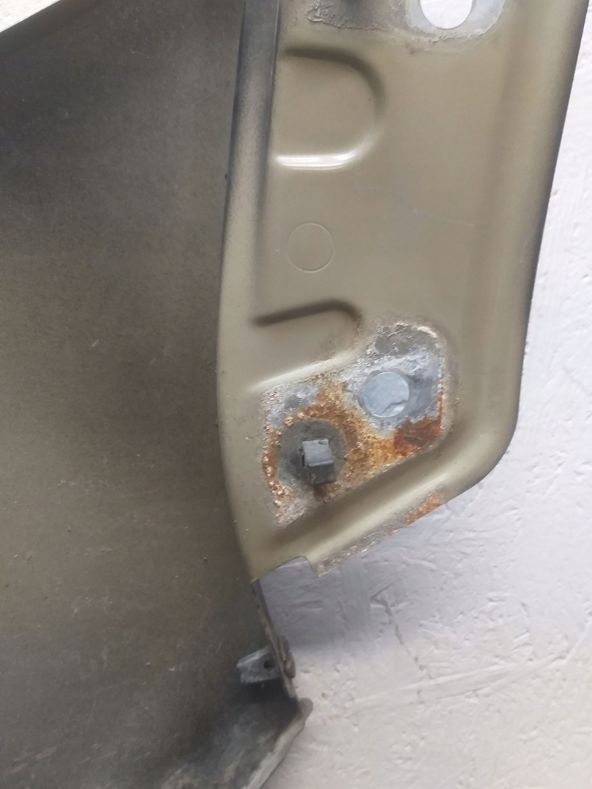 FENDER FRONT LEFT VW PASSAT B7 3AA