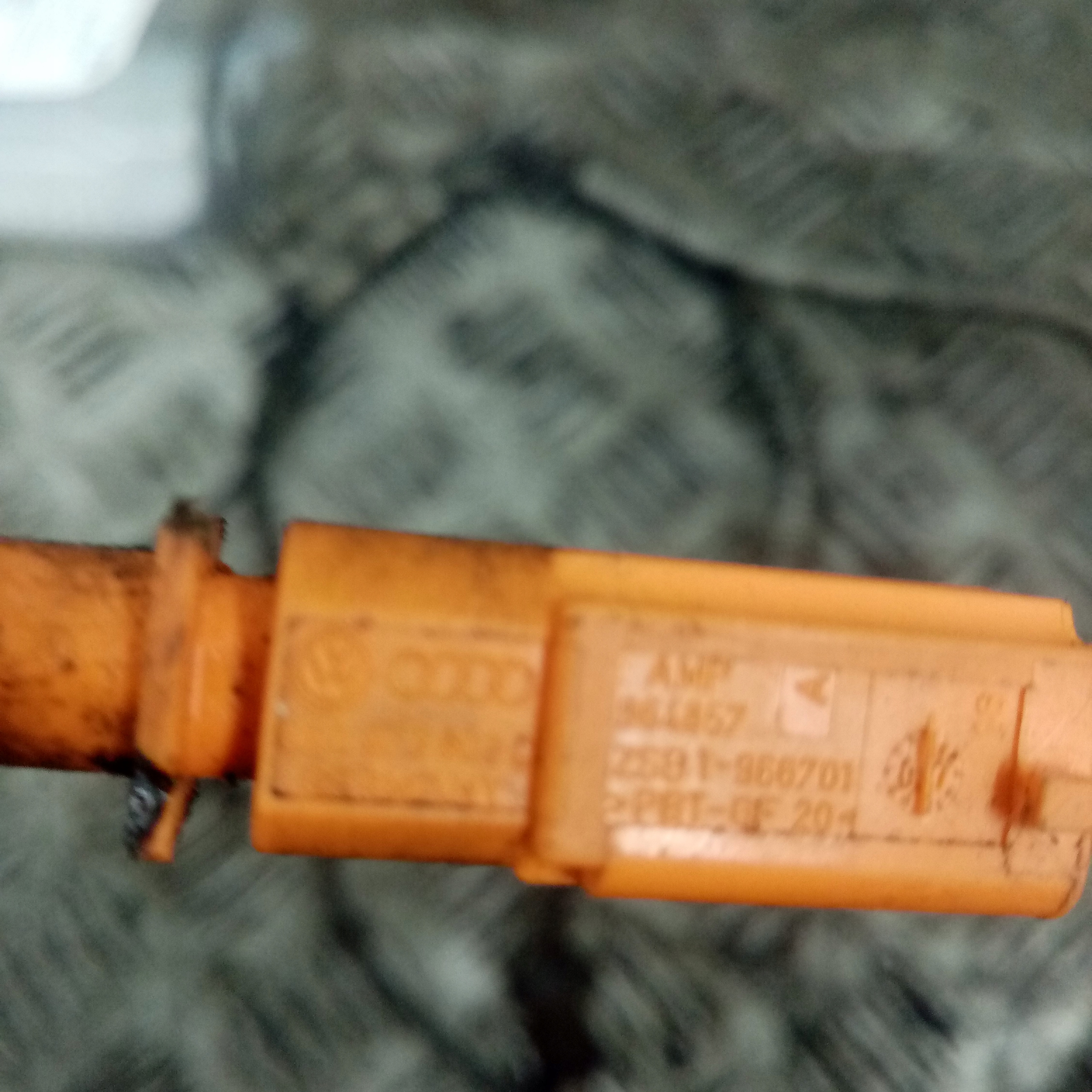 Sensor TEMPERATURY Gase AUDI A6-C5 1J09738026 8X0973802C