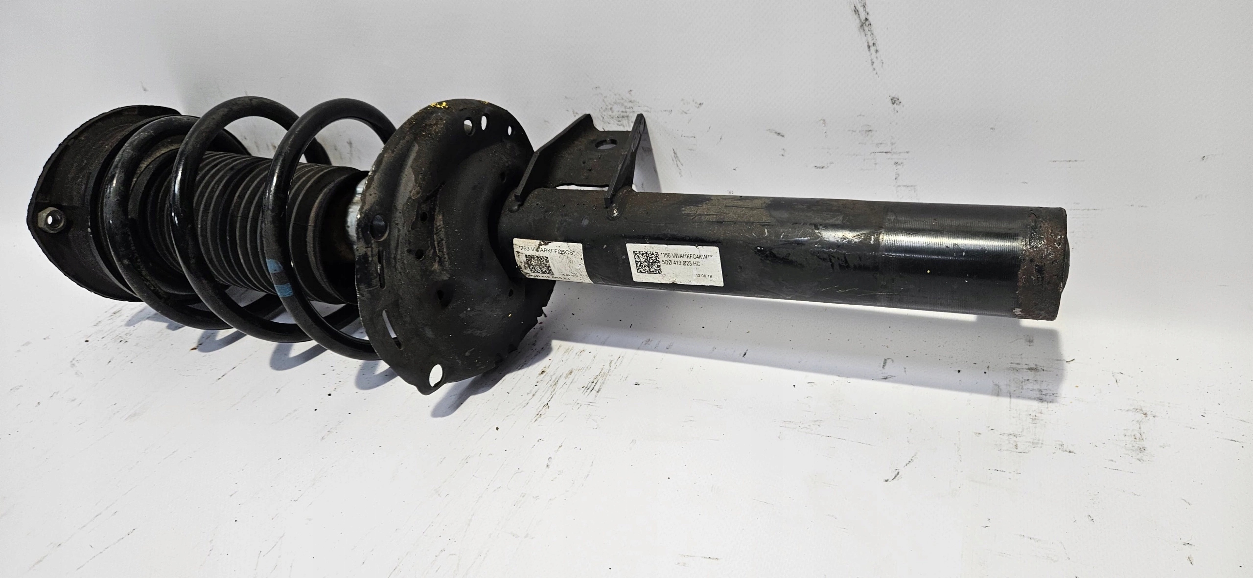 shock absorber left front GOLF VII OCTAVIA III LEON