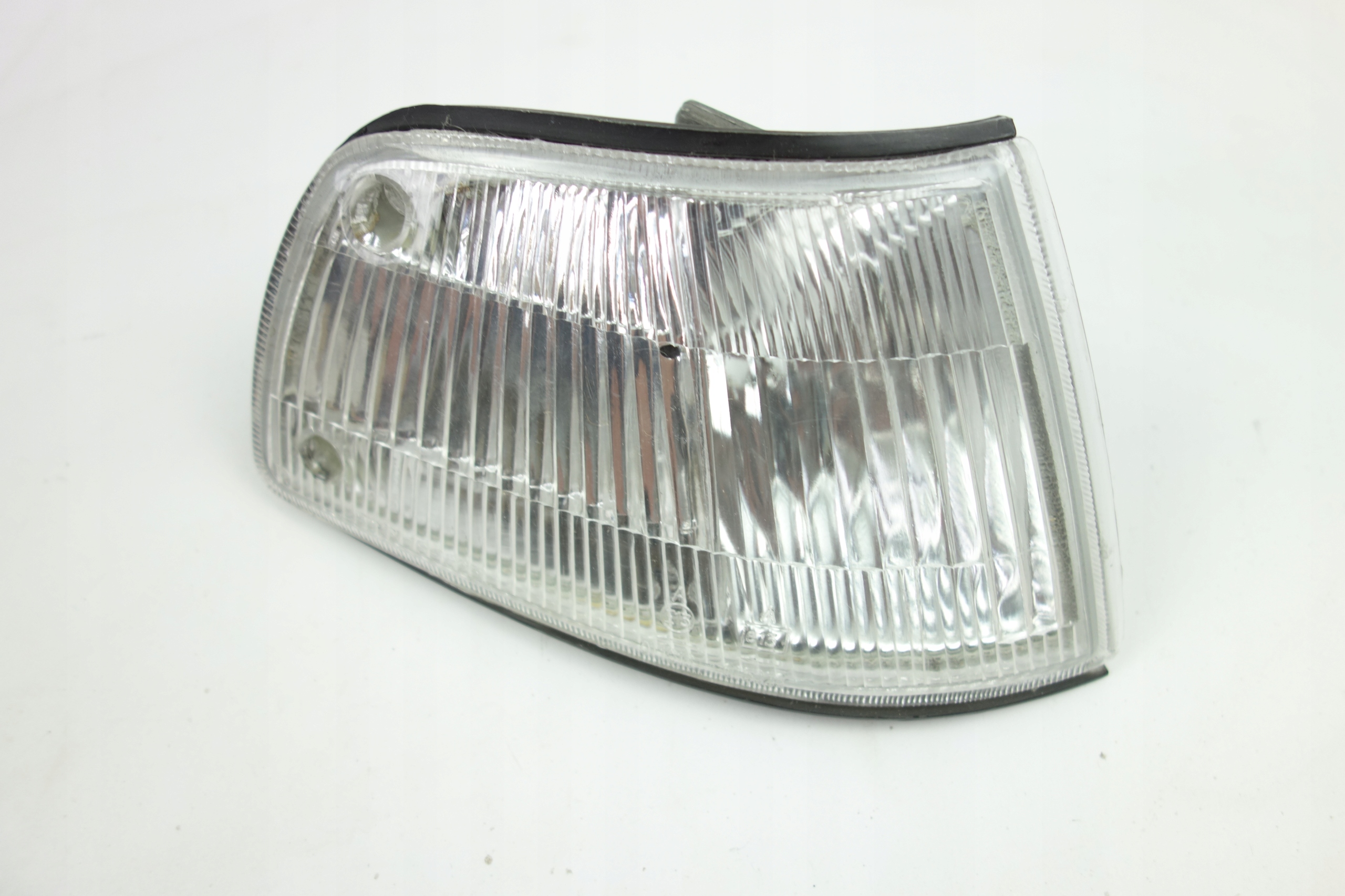 ŚWIATŁO POSTOJOWE PRAWE HONDA CIVIC IV 3D J6134001