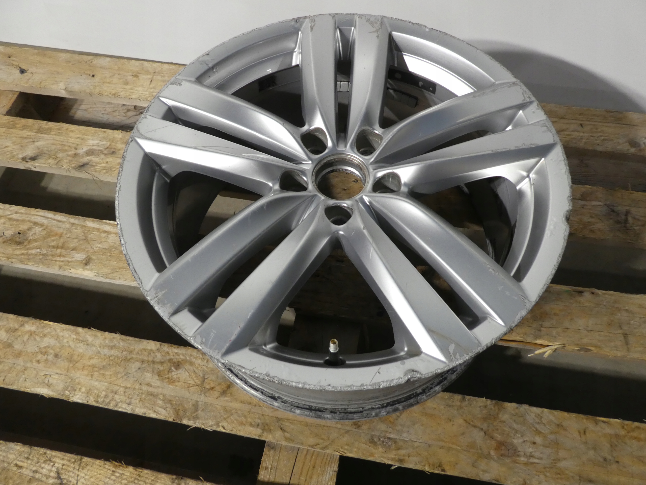 1X disk hliníkový disk VW 3AA601025H