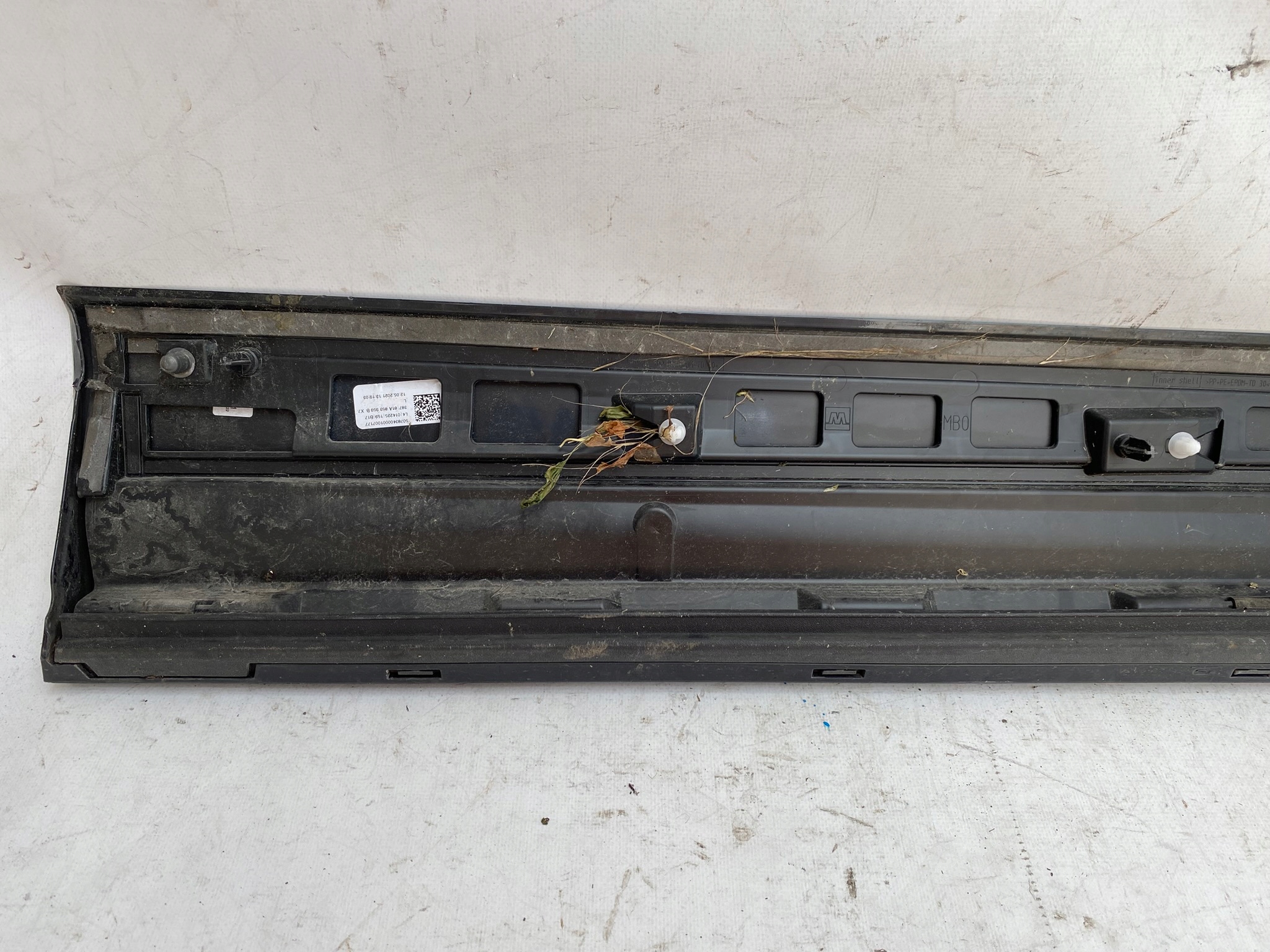 AUDI Q2 81A S-LINE 16- moulding door front left 81A853959B