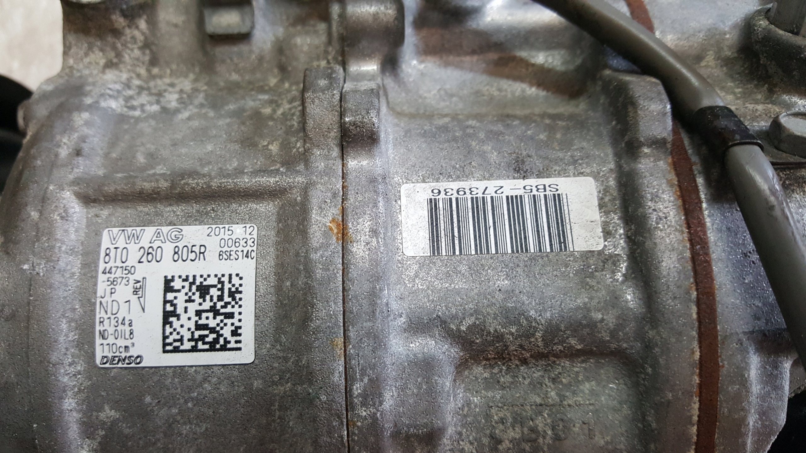 Компрессор кондиционера Audi A4 B8 A5 8T0260805R