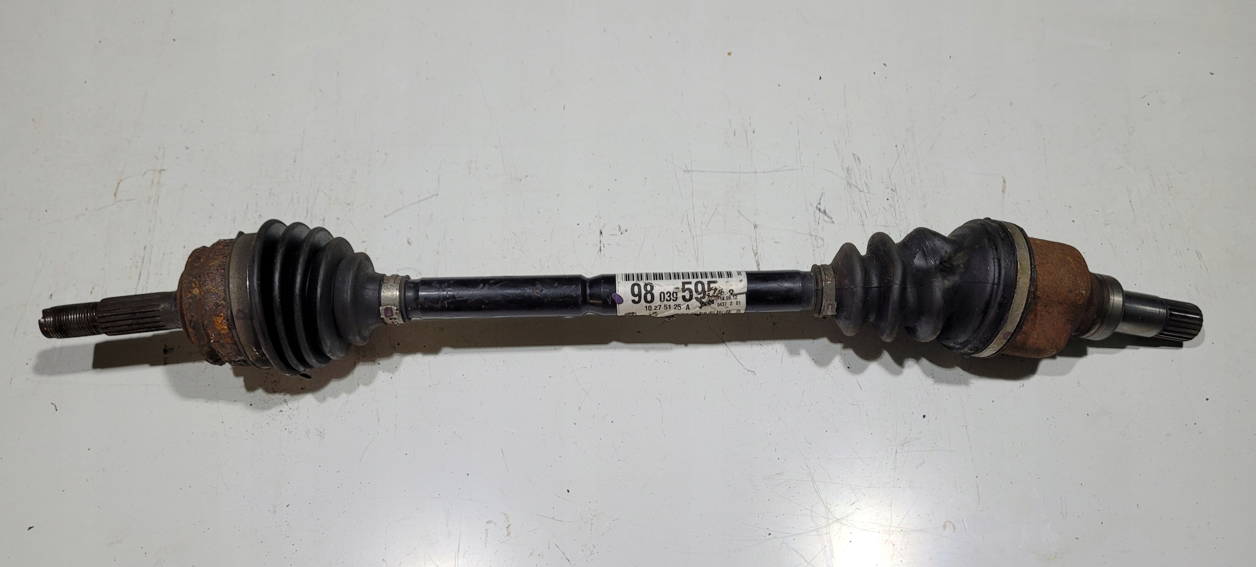 semi-axis left short. PEUGEOT 208 and VTI
