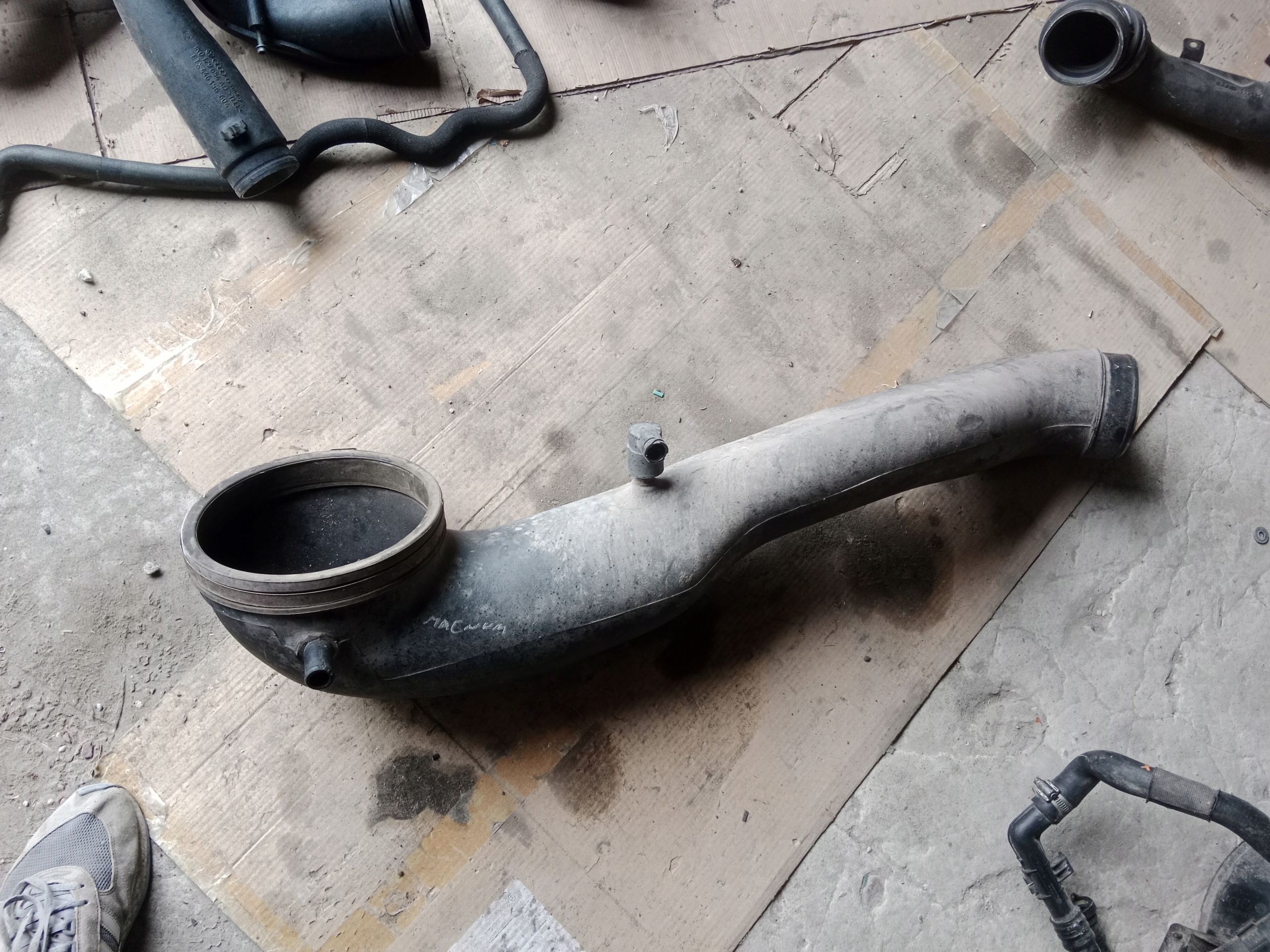 pipe air hose RENAULT MAGNUM 440 5010491106