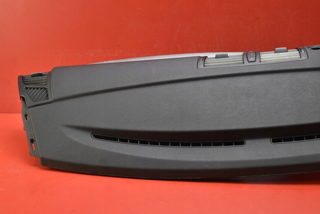 dashboard instrument panel console cockpit airbag EU BMW E81 E87 04-07