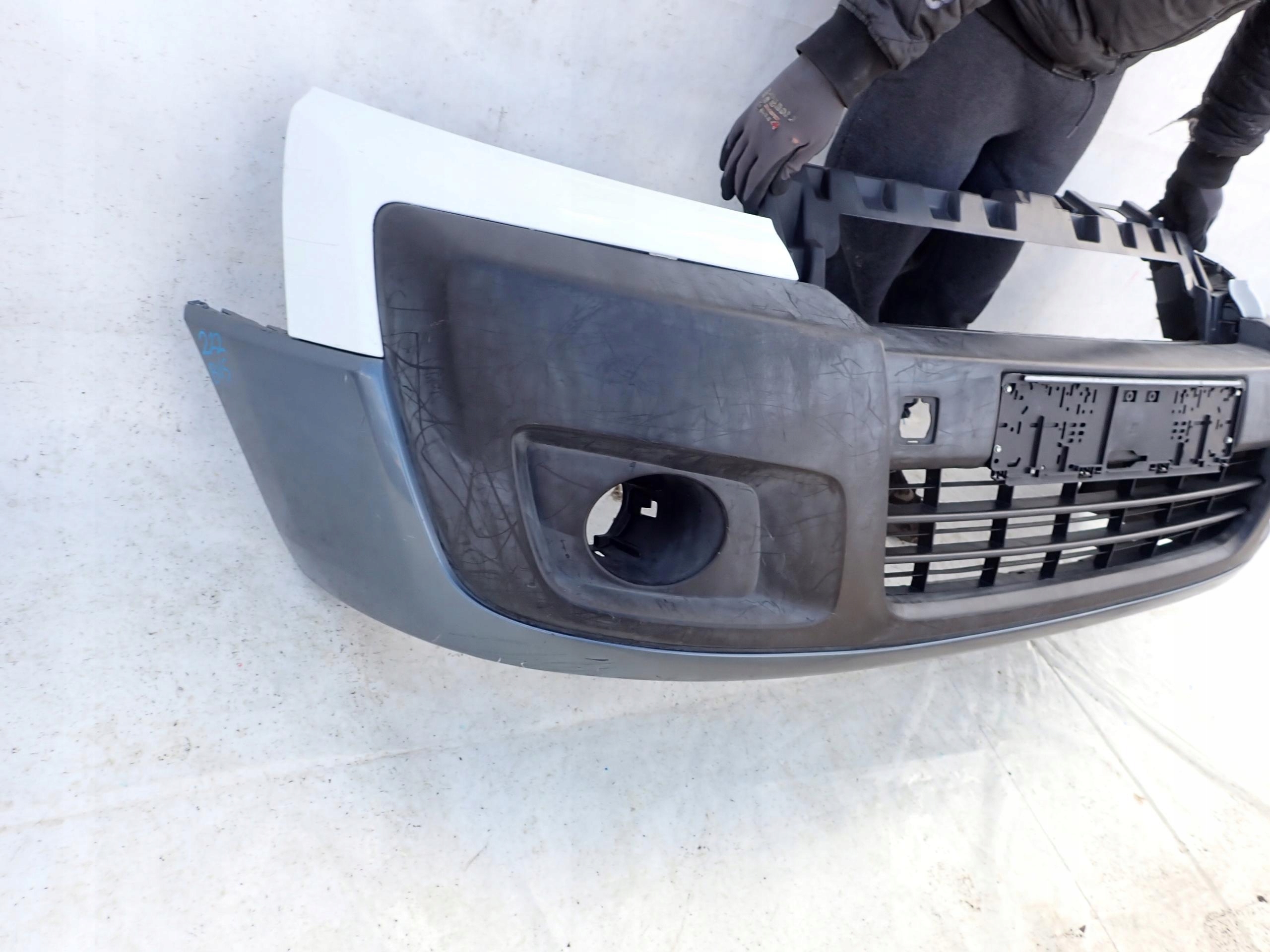 PEUGEOT EXPERT JUMPY SCUDO II 06-16 bumper front