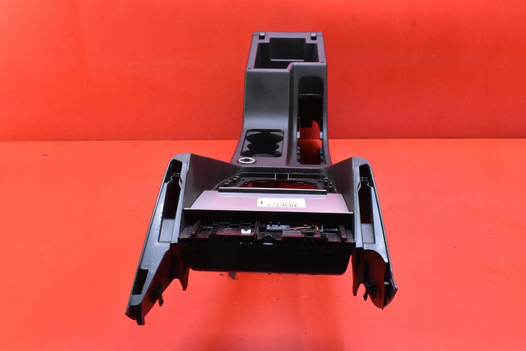 TUNEL mitte EU 5E1863243B SKODA OCTAVIA 3 III 13-17