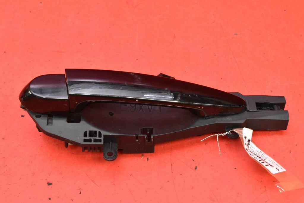 handle right front front (668) SCHWARZ II BMW E90 E91 04-10