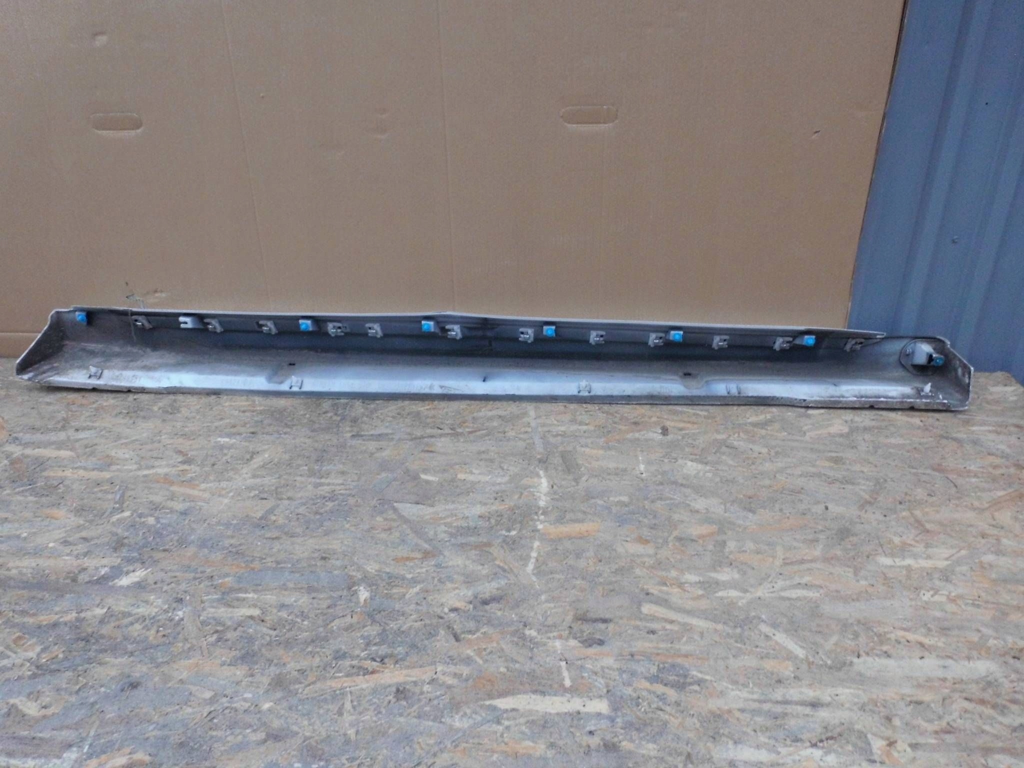 Mitsubishi Outlander III threshold moulding threshold left 6512A207