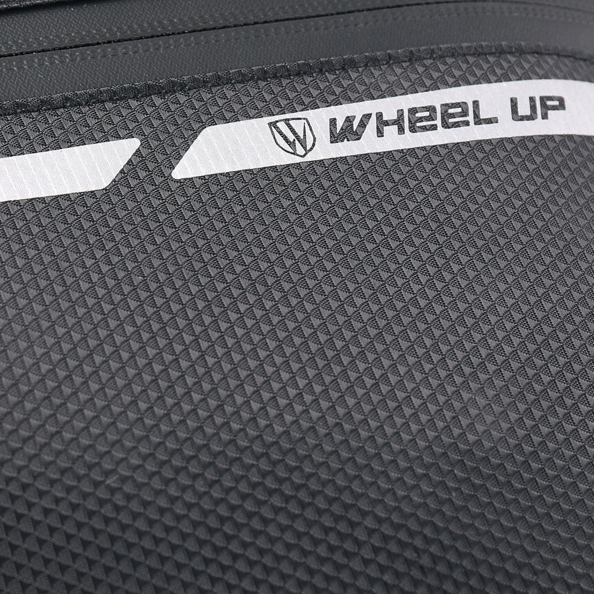 TORBA ROWEROWA POD RAMĘ TORBA ROWEROWA POD RAMĘ TRÓJKĄTNA SAKWA NA RAMĘ Materiał dominujący nylon