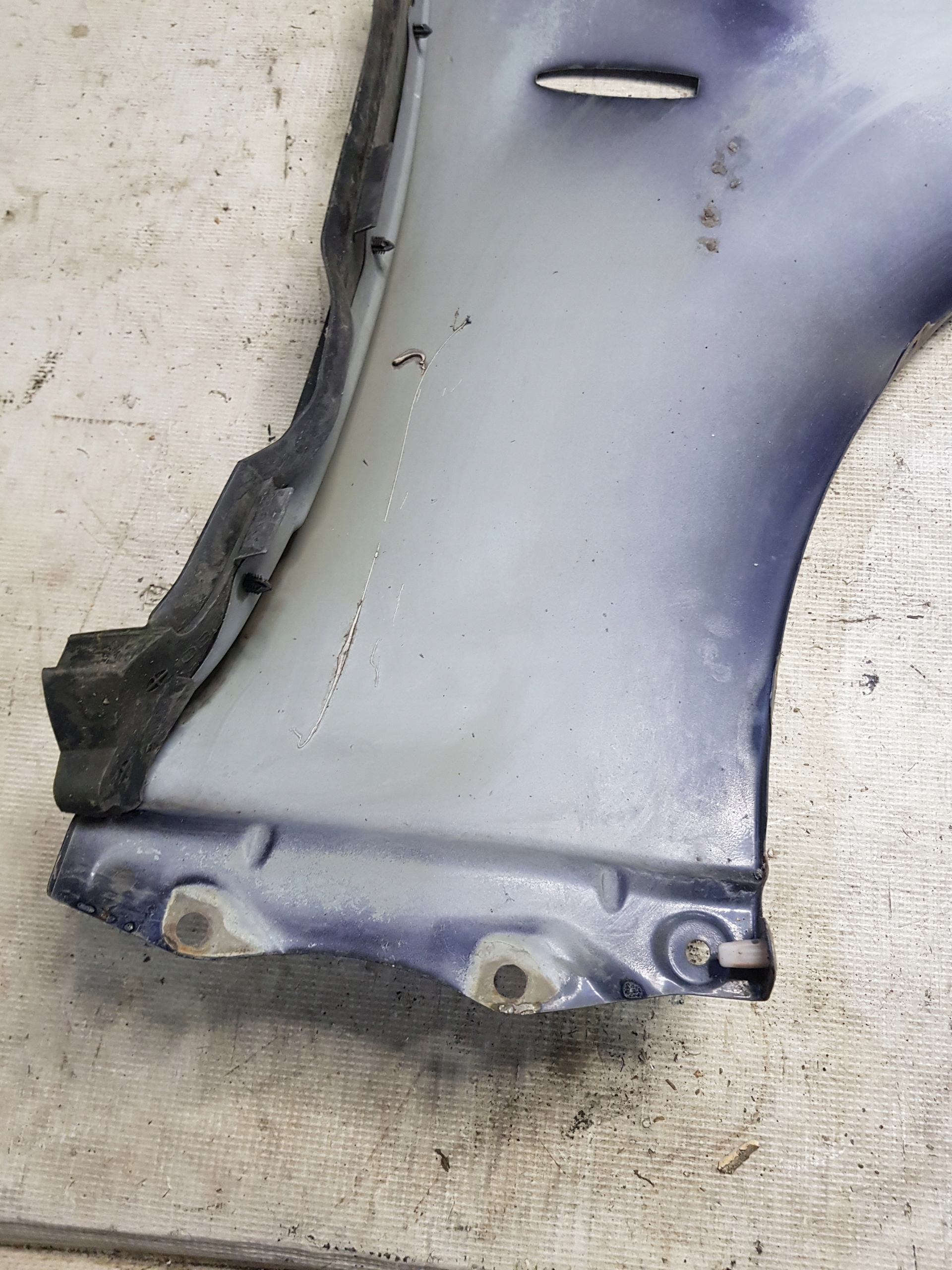 fender LEXUS IS 2 left front graphitic