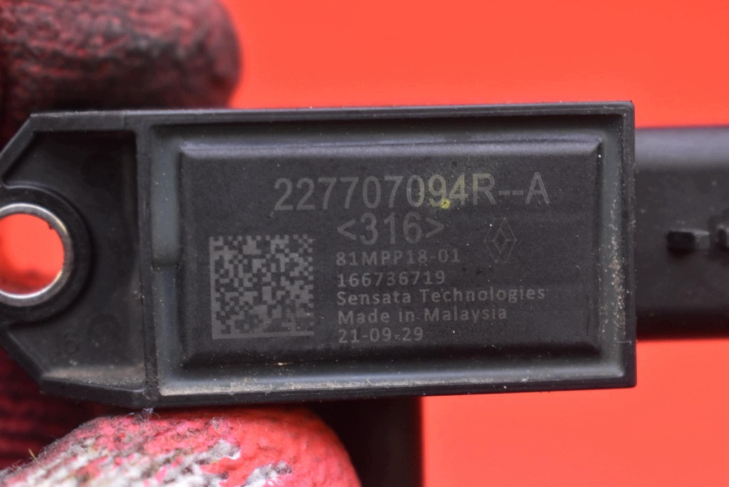 Abgasdruck sensor 227707094R-A DACIA DUSTER 2 II HM 1.0 TCe 90 KM