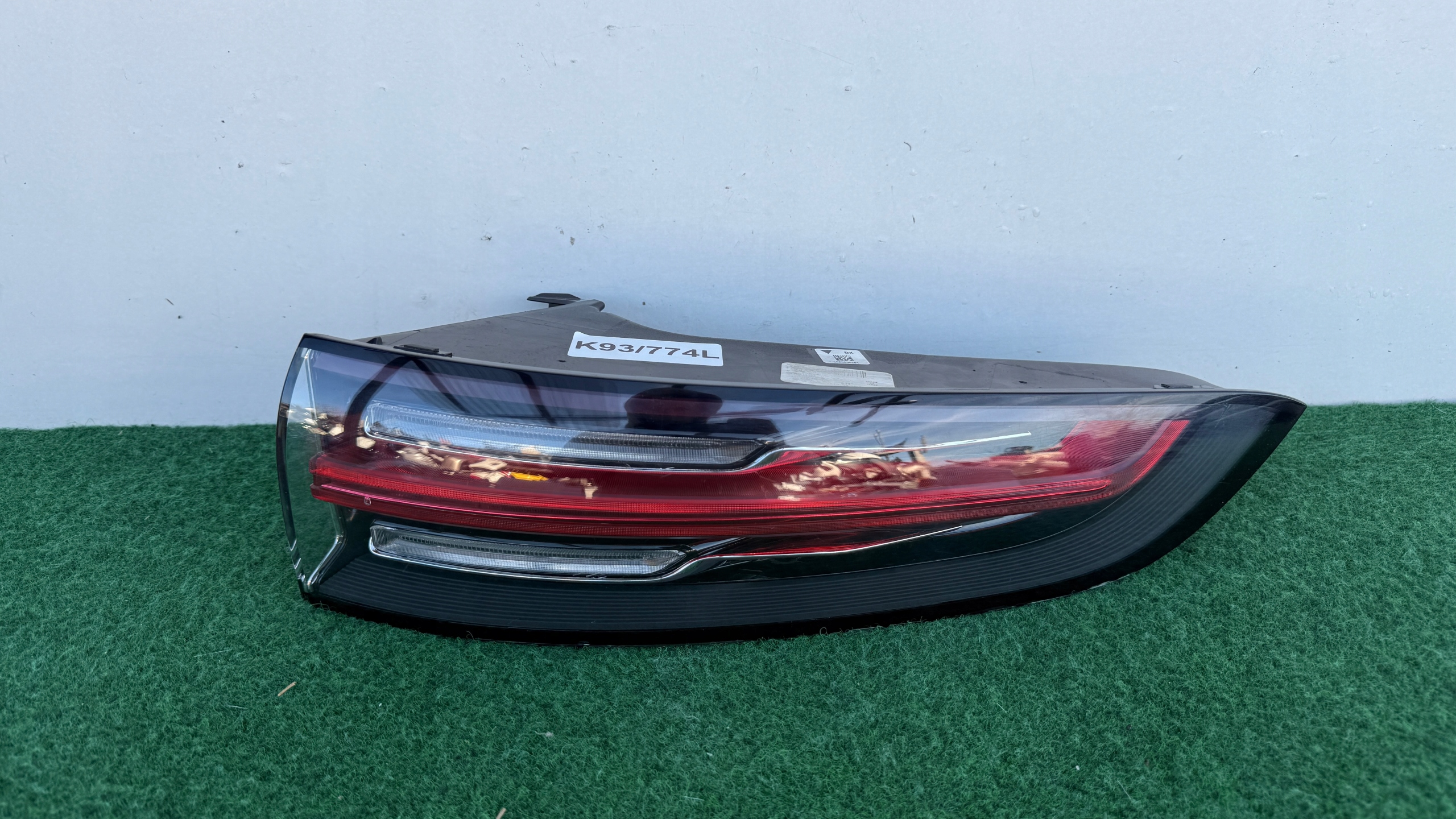 PORSCHE CAYENNE 9Y right light rear part rear LED 9Y0945096J K93/774L