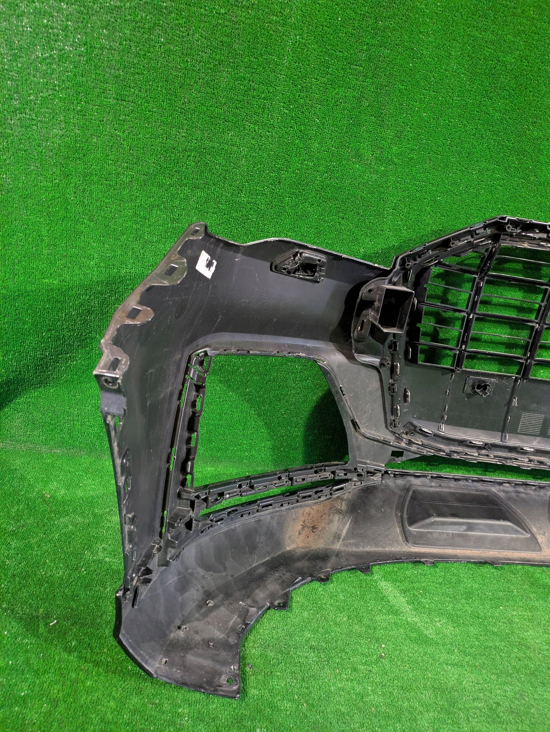 Frontstoßstange vorne AUDI Q7 LIFT S-LINE 80A 19
