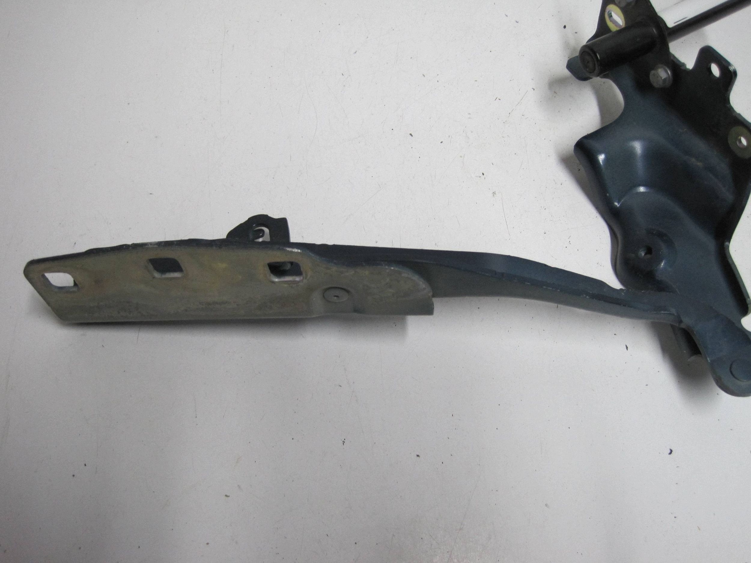 hinge bonnets left CITROEN DS9 9813071480 PIROTECHNICZNY