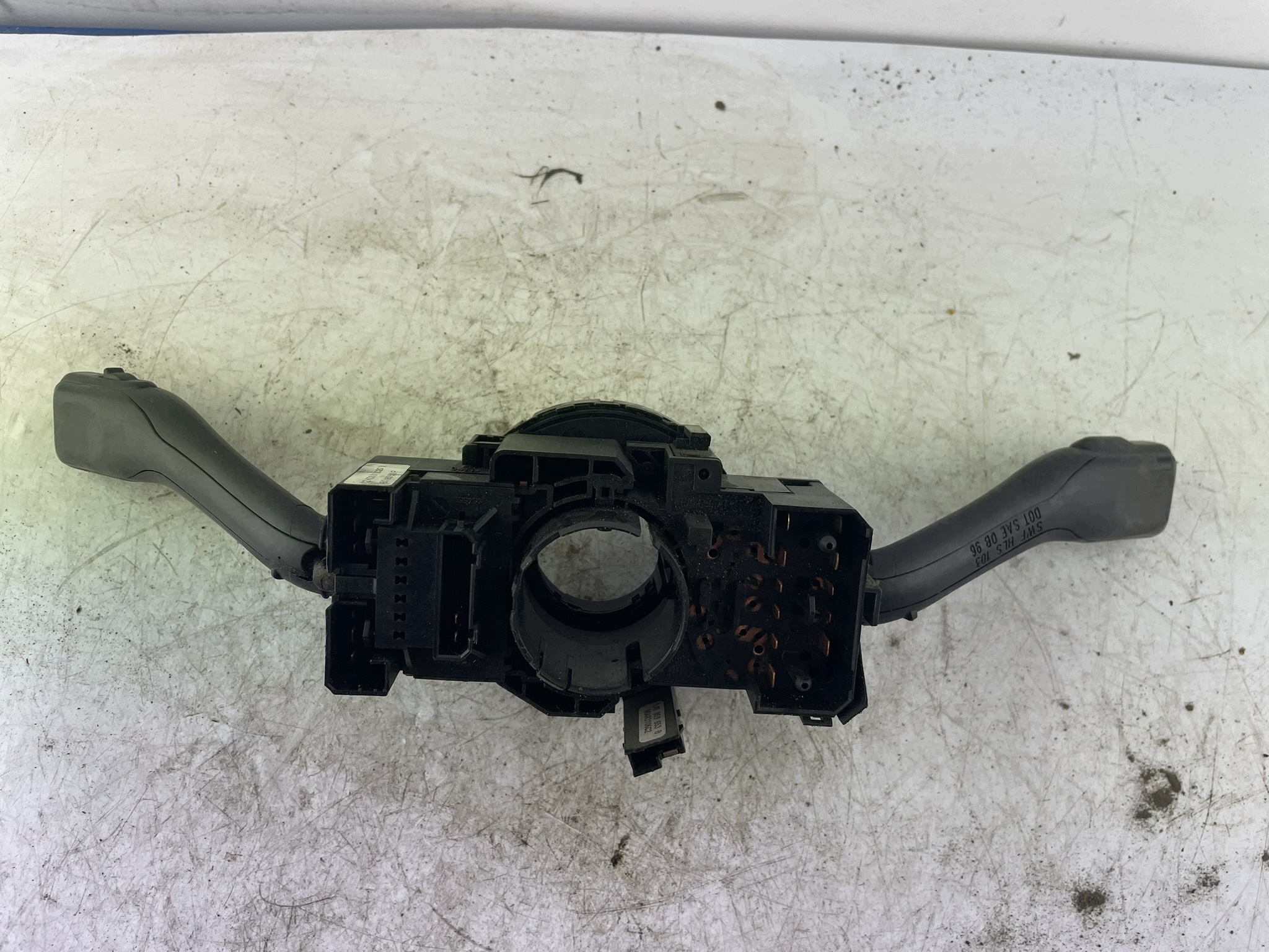 commande levier commodo sous volant 4BO 953 503 F Skoda Fabia et 6Y2