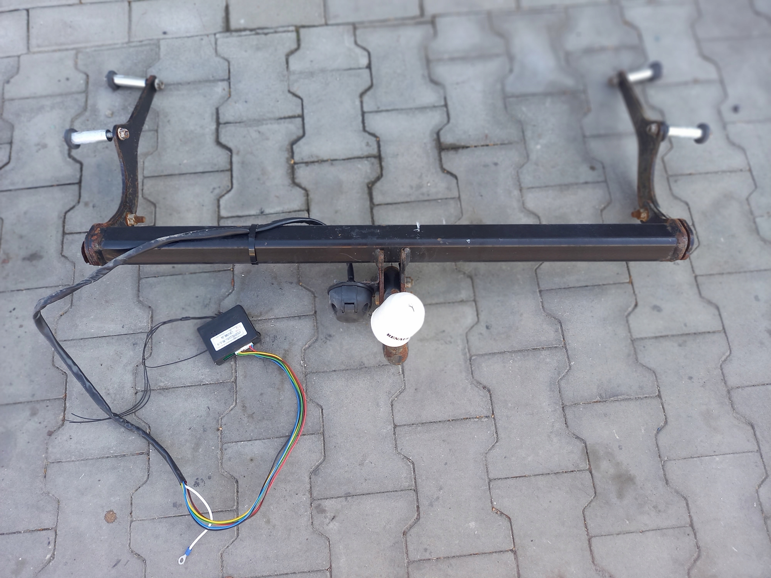 HAK HOLOWNICZY MODUŁ THULE RENAULT CAPTUR I 13R