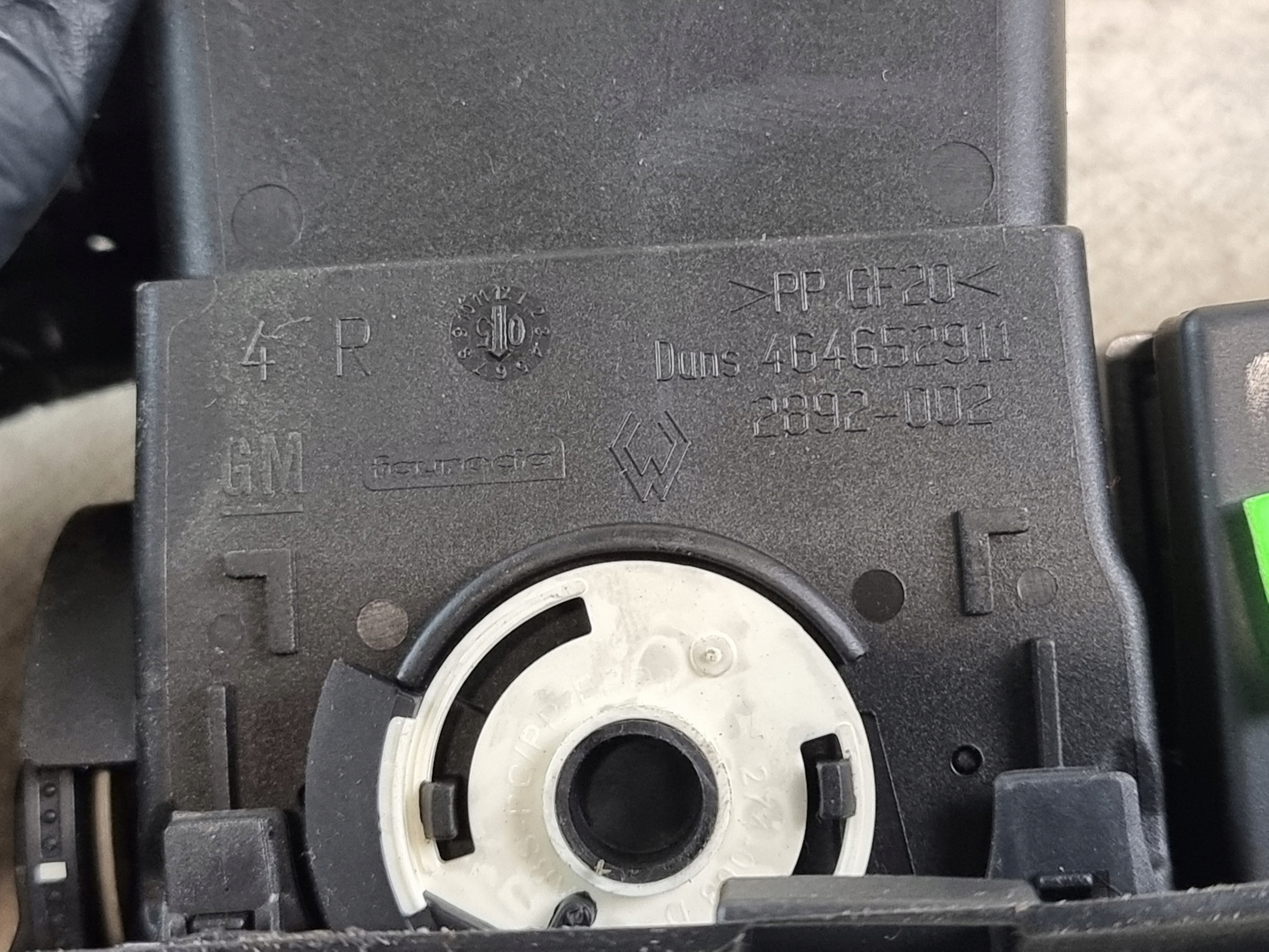 grilles d'aération central OE 13107741 OPEL MERIVA A
