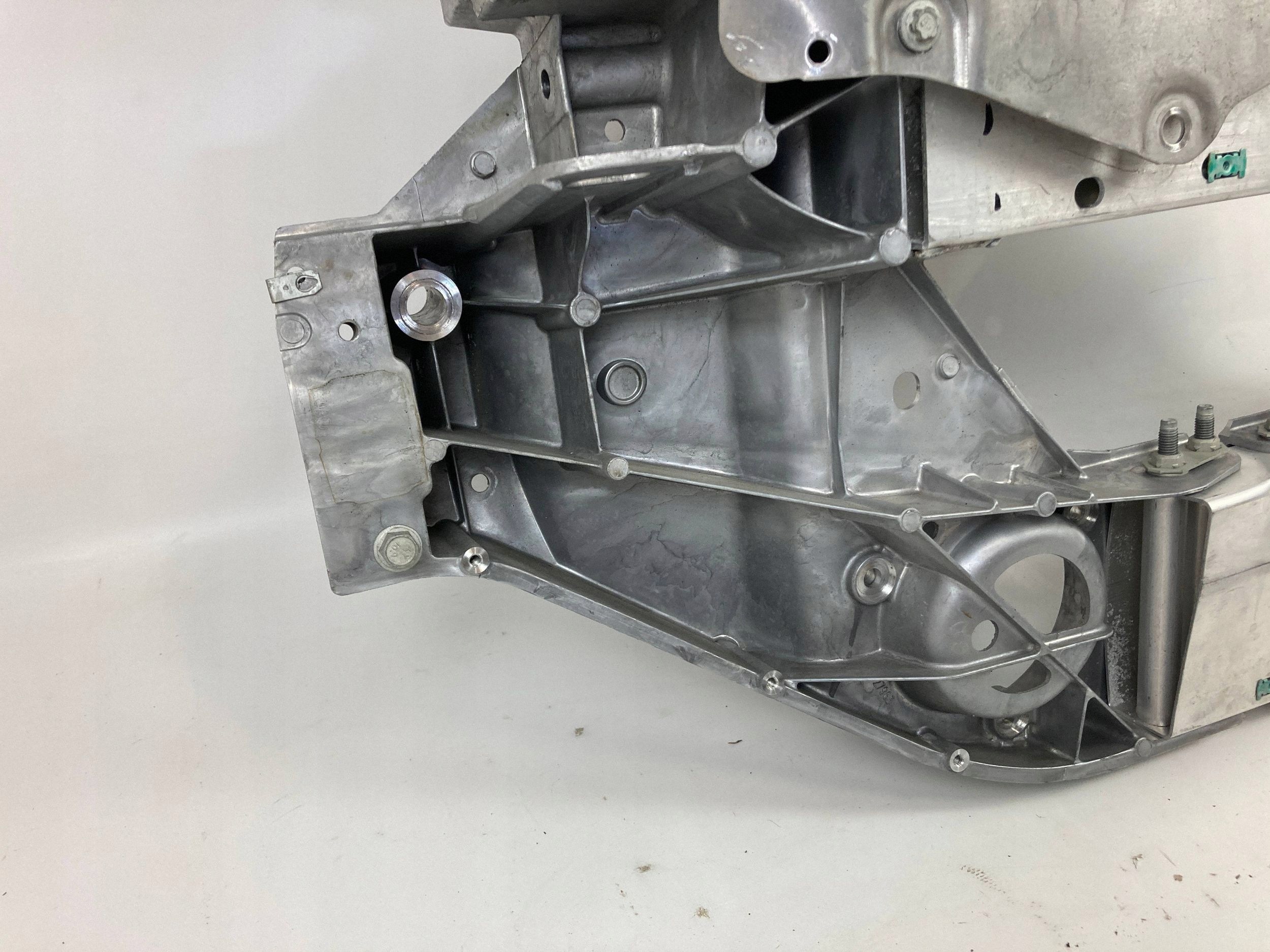 Chevrolet Corvette C8 Stingray, Z06 subframe axle beam rear. complete 2020-26 OEM
