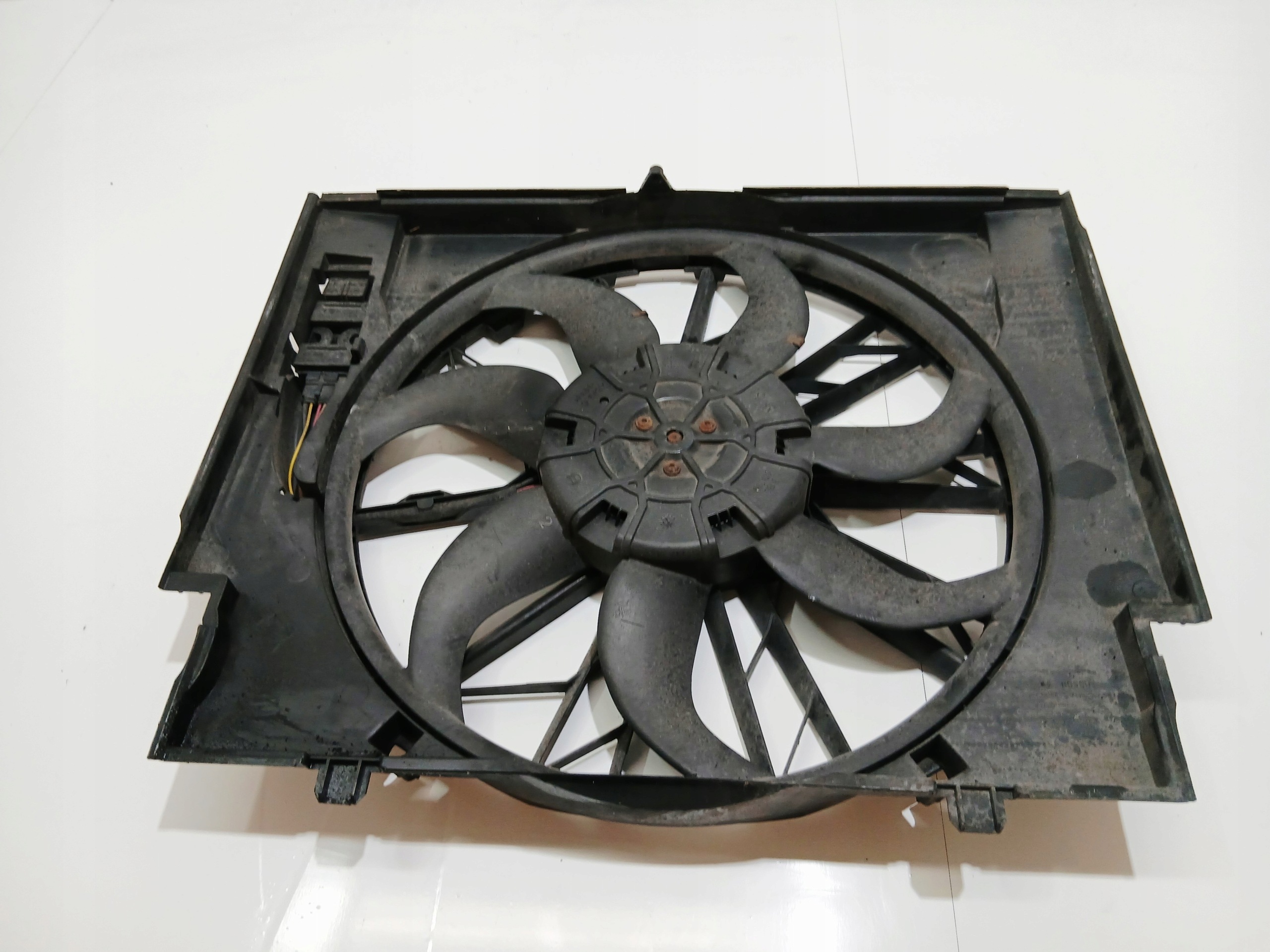 ventilátor chladiče BMW E60 E61 306D3 OE 7561712 (0000726)
