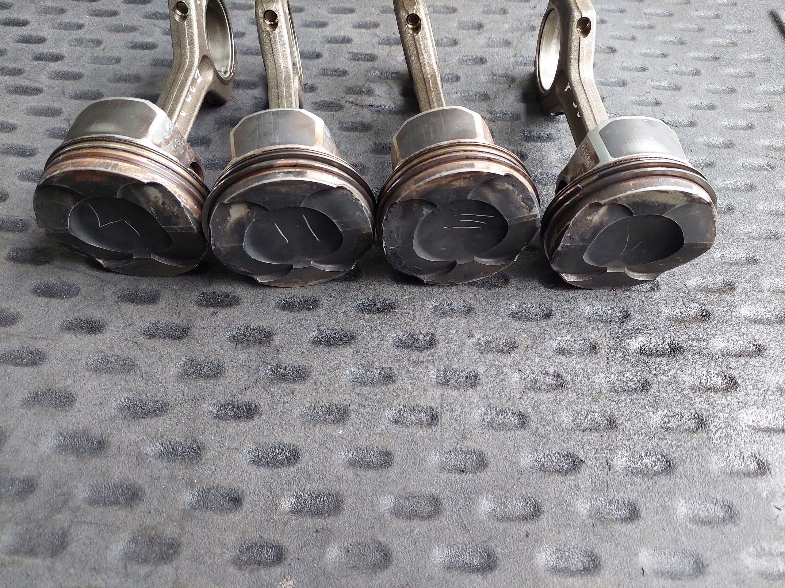 piston + connecting rod BMW 3 F30 2.0i N20 B20 A