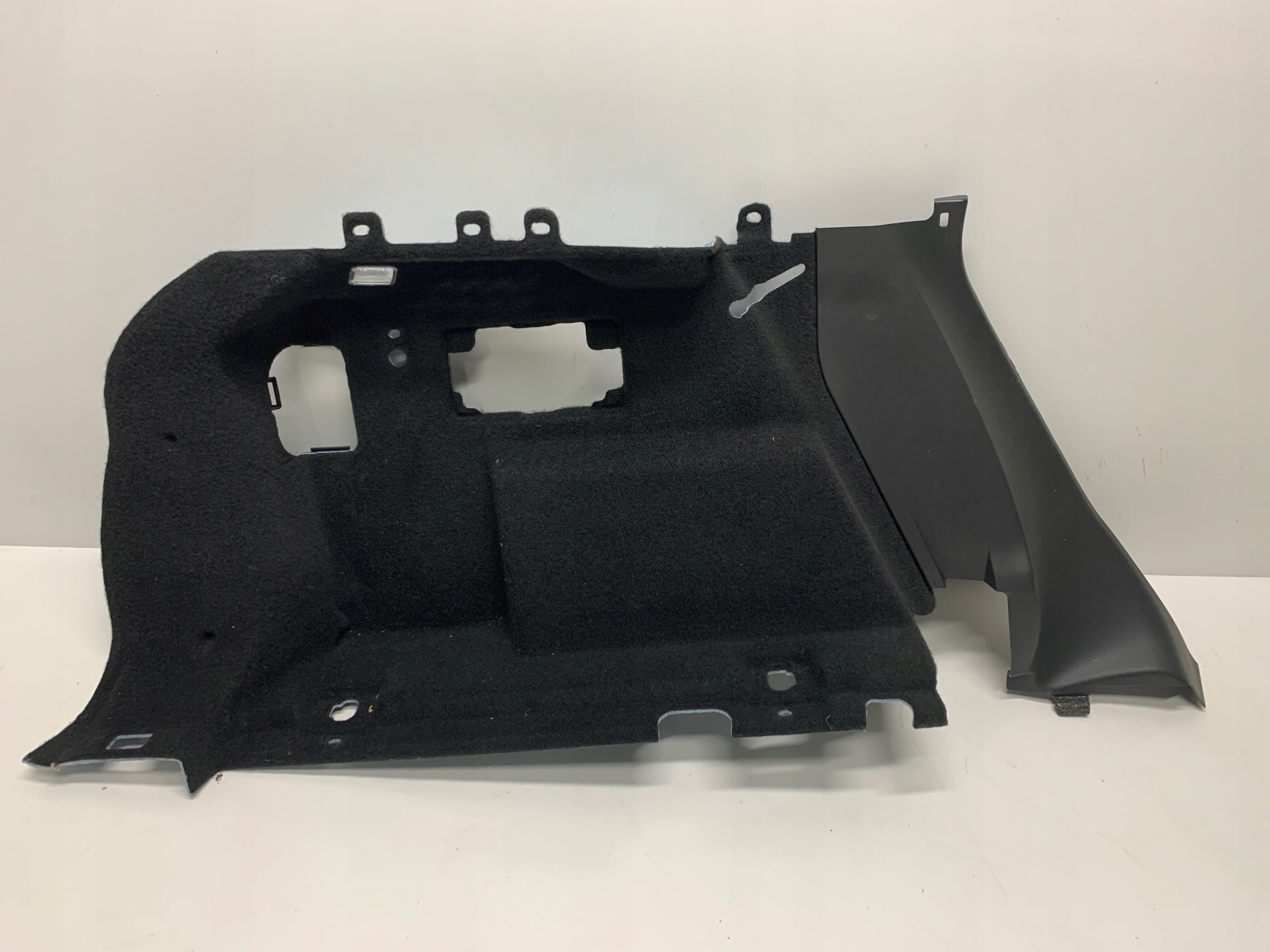 J9C345430AD8PVJ J9C3345431AD8PVJ - JAGUAR E-PACE BAGAZNIK