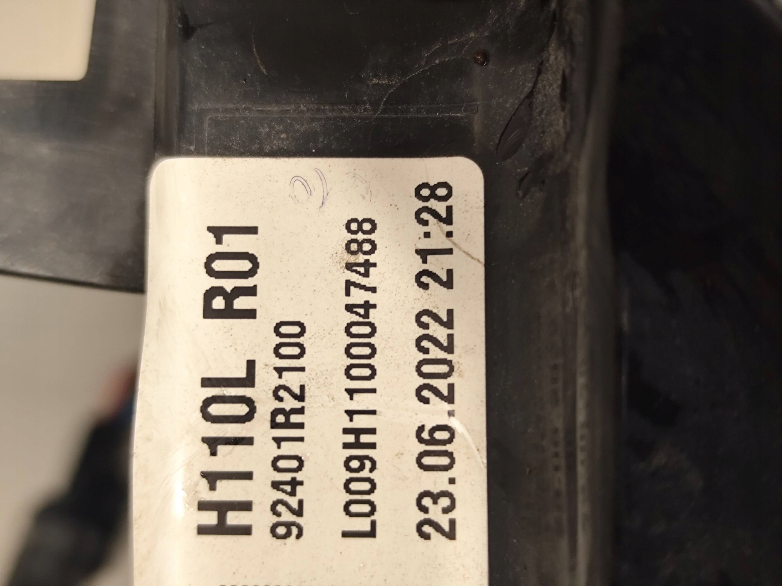 KIA SPORTAGE V light rear part rear left LED 92401R2100