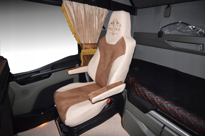 POKROWCE PRESTIGE LINE MAN TGX OD 2020 1 PAS Producent inny