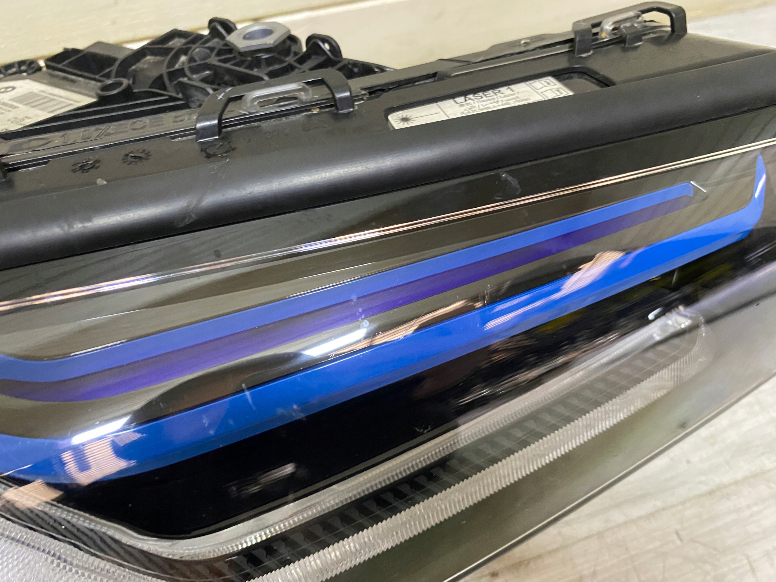 BMW 5 G30 G31 LASER light right 8082662