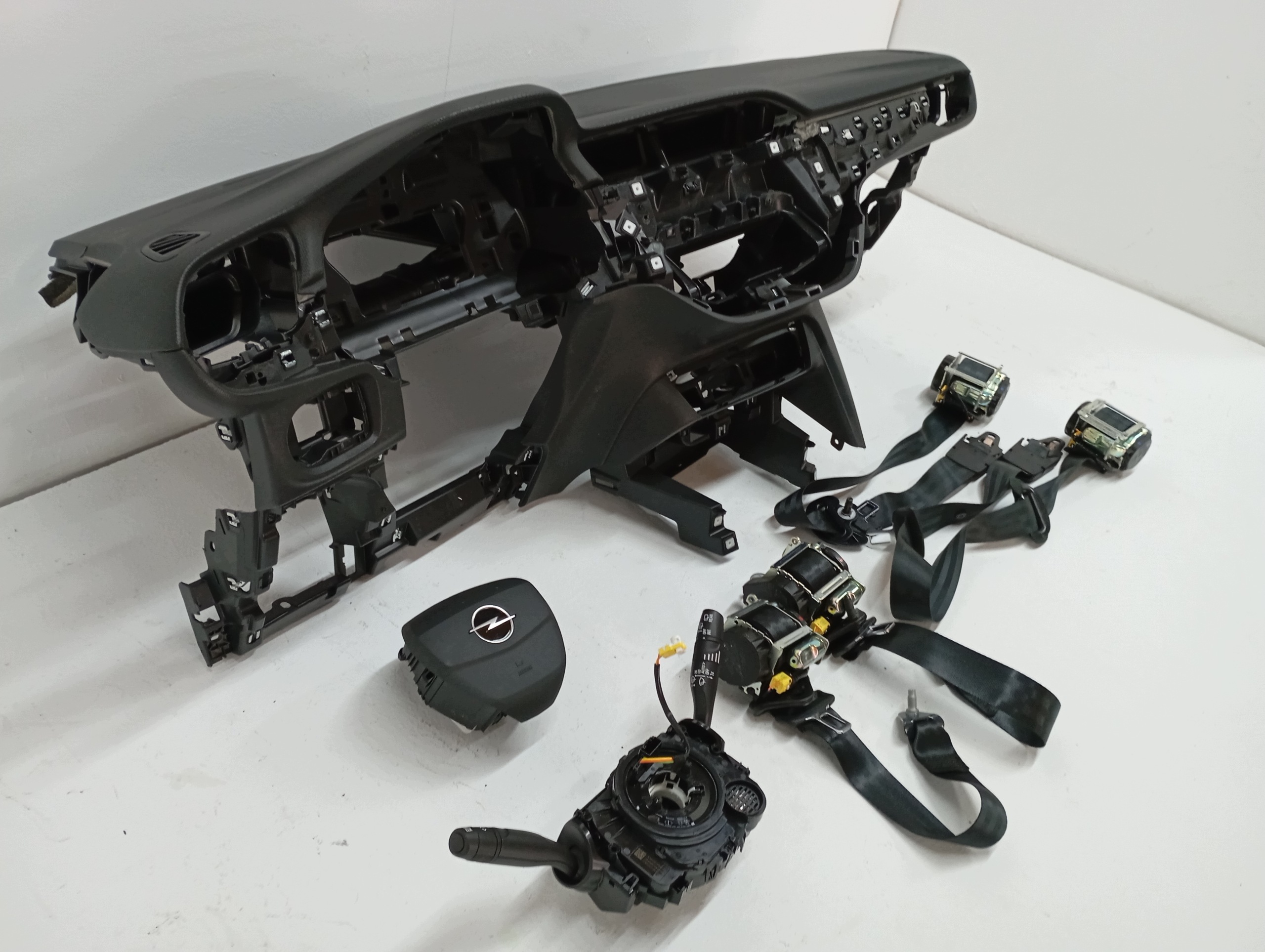 dashboard OPEL CORSA F