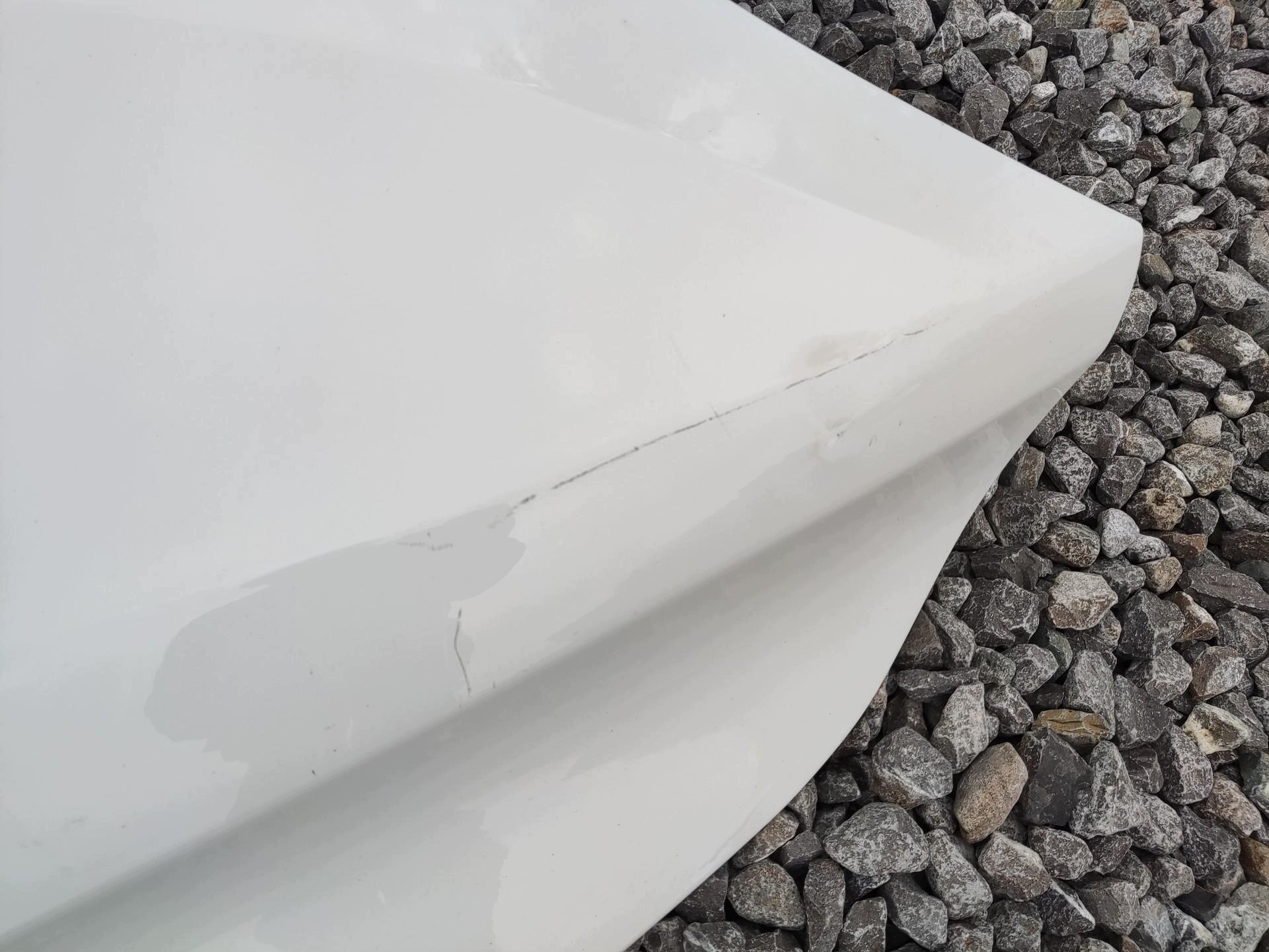 kapota VOLVO V40 II 2012-2016
