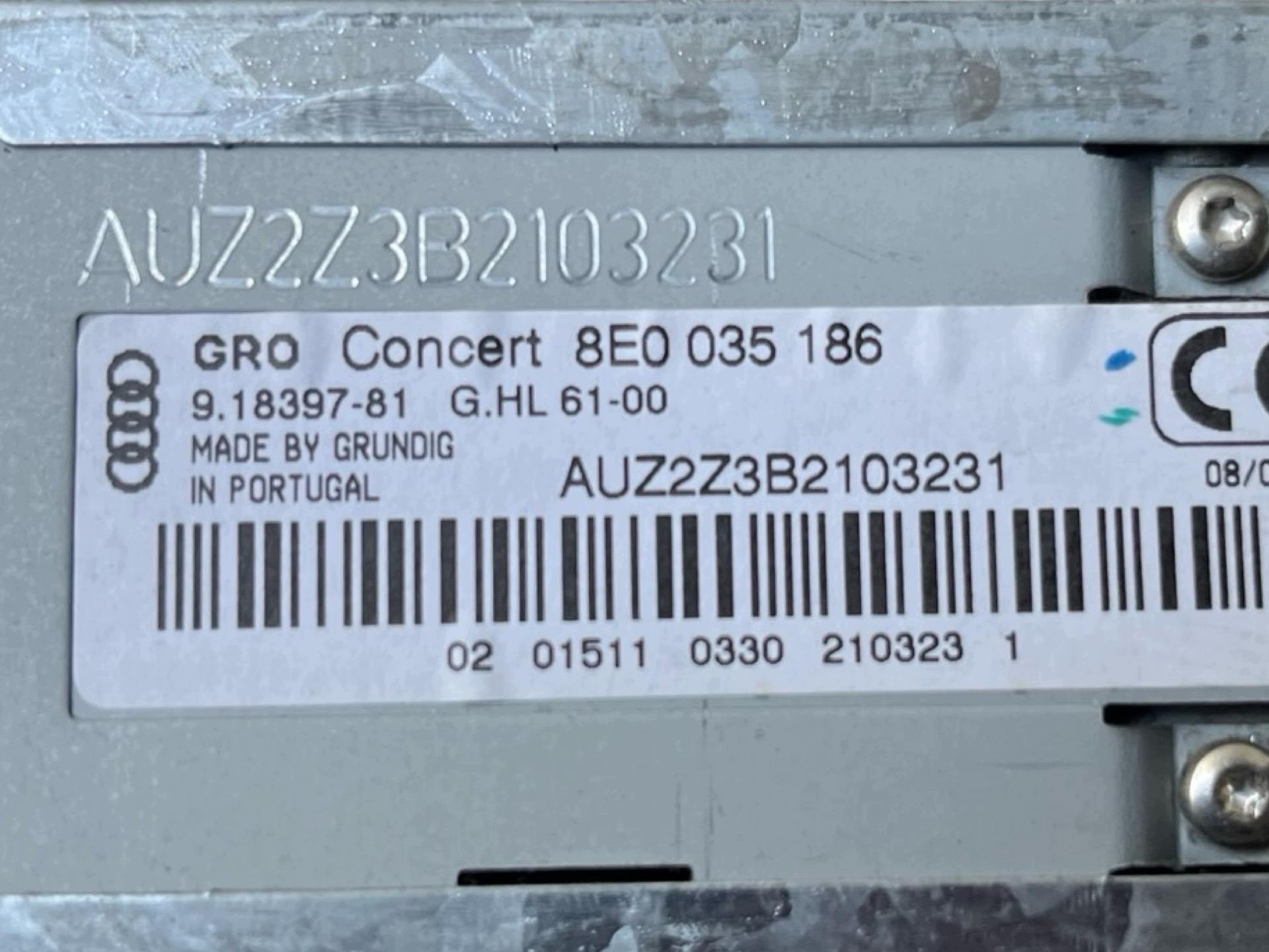 Radio auto Audi A4 B6 2002 8E0035186