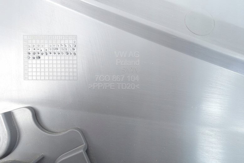 side door right front VW CRAFTER 7C0867104