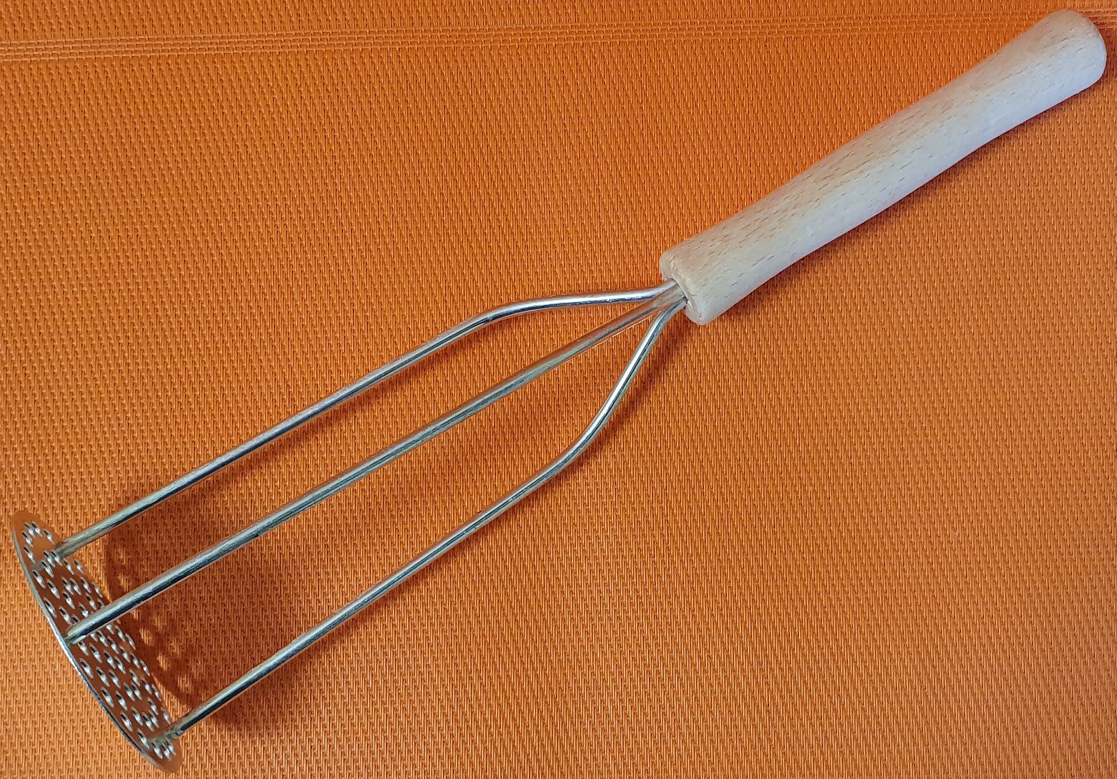 DREWNIANY TŁUCZEK UBIJAK PRASKA DO ZIEMNIAKÓW OKR. EAN (GTIN) 5901531107181