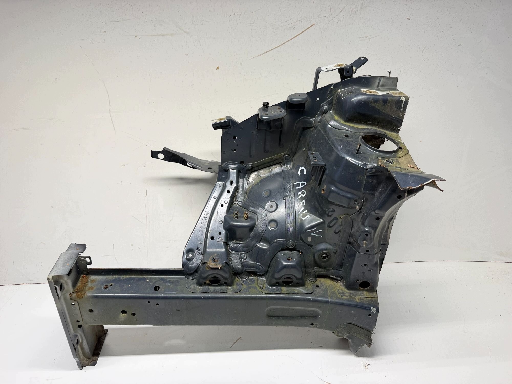 KIA CARENS IV quarter quarter right 13-18