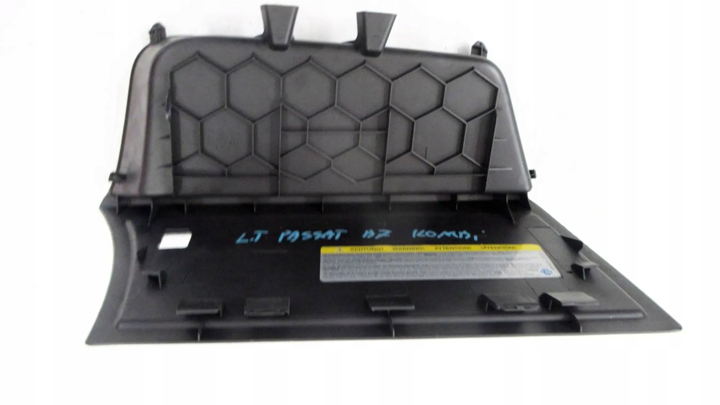 VW PASSAT B7 OSŁONA POSZYCIE KLAPY BAGAŻNIKA LEWA 3C9868865 Producent części Volkswagen OE