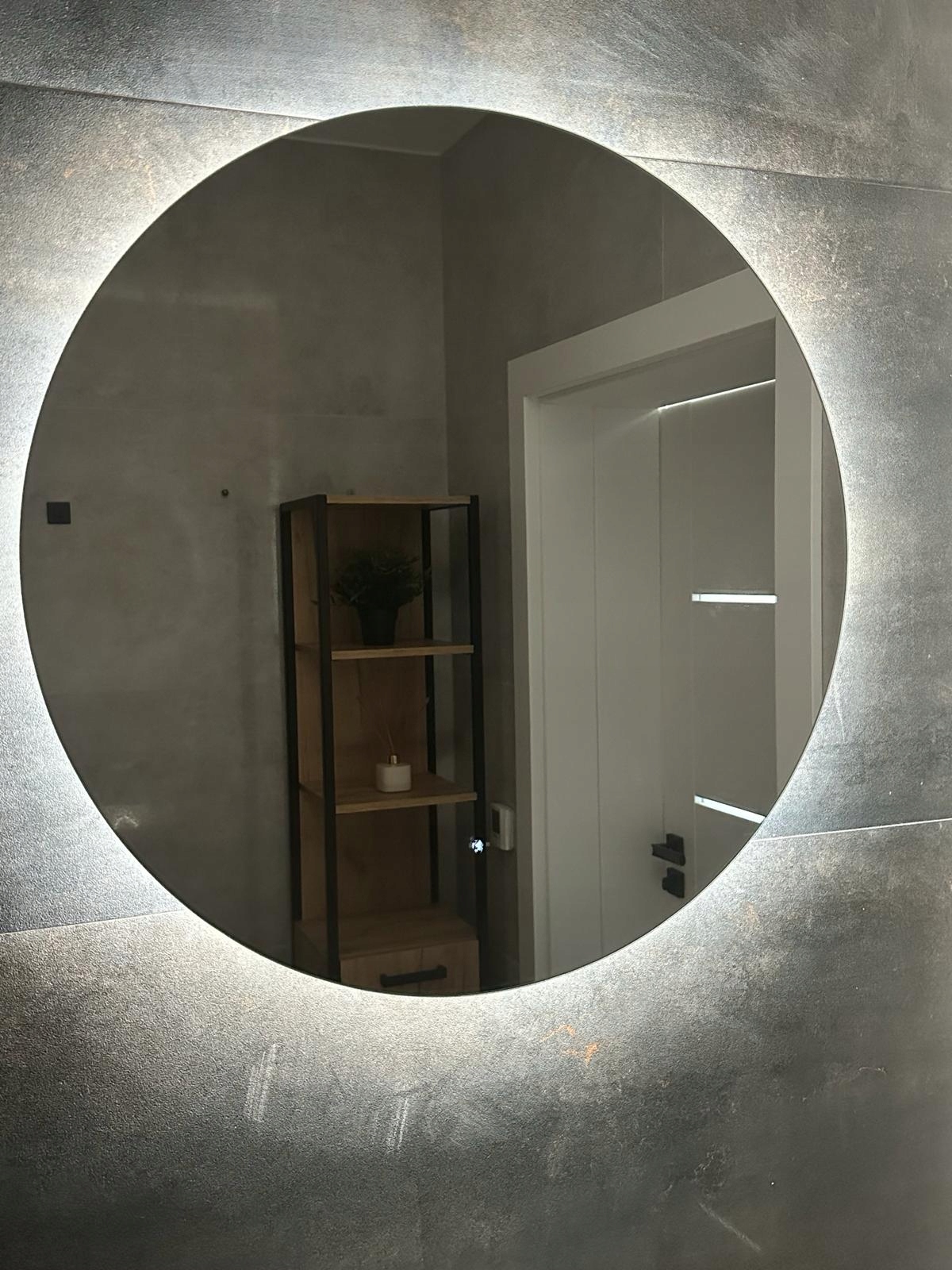 LUSTRO LED COB 480/1m fi 70 cm OKRĄGŁE NA RUCH Z WŁĄCZNIKIEM SENSORYCZNYM Marka Take a look