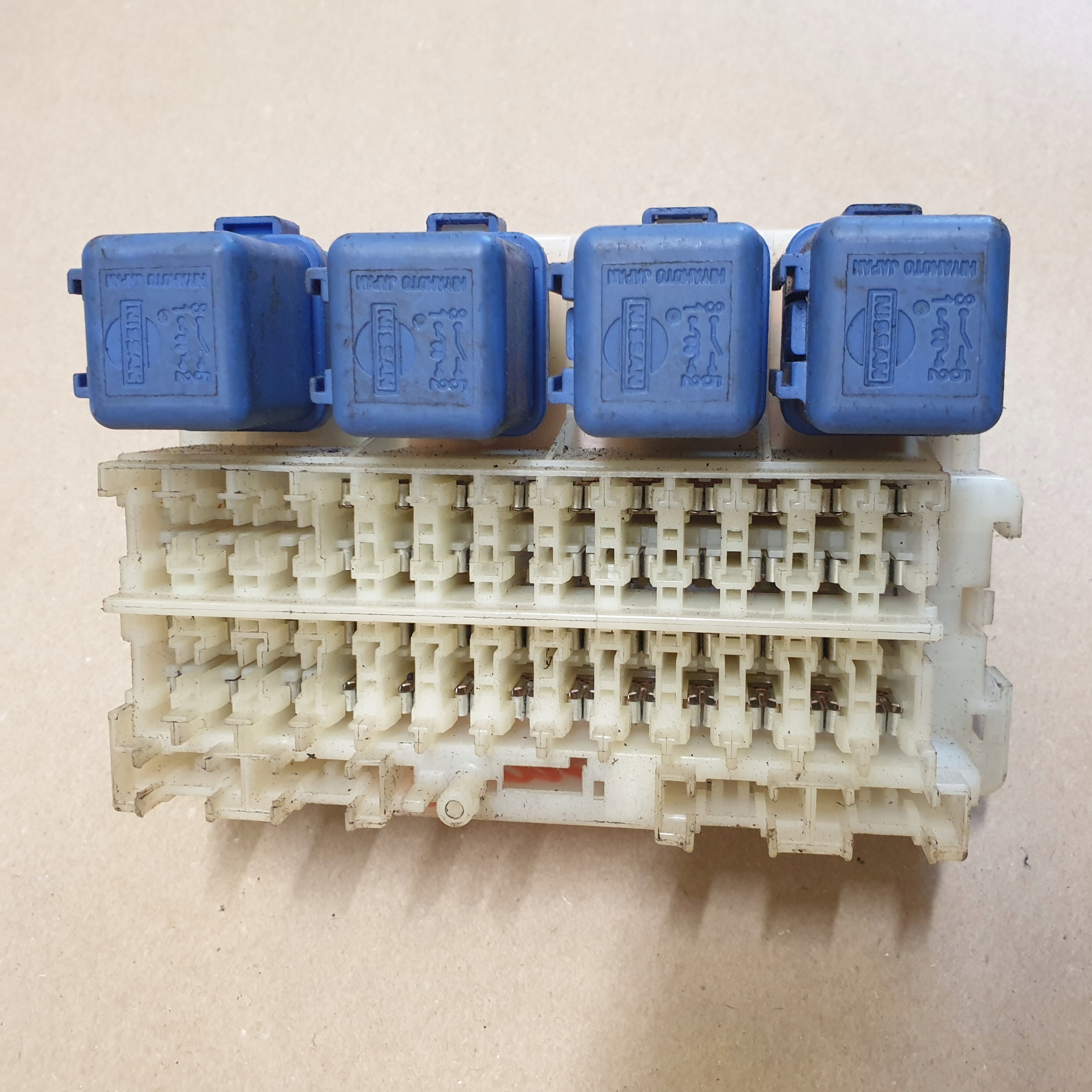 Module fusibles PRZEKAZNIKOW NISSAN PRIMERA