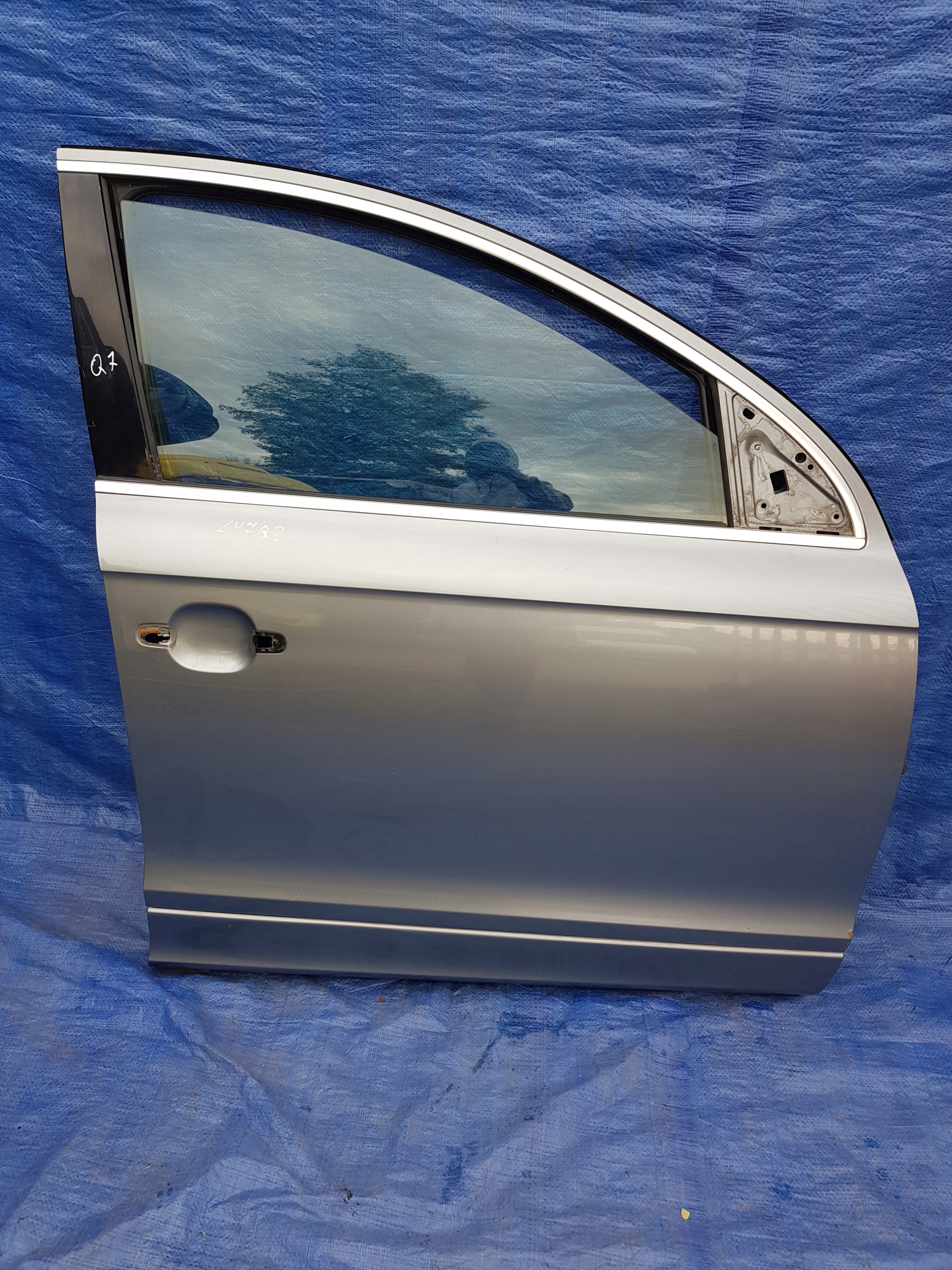 AUDI Q7 4L door right front LY7Q